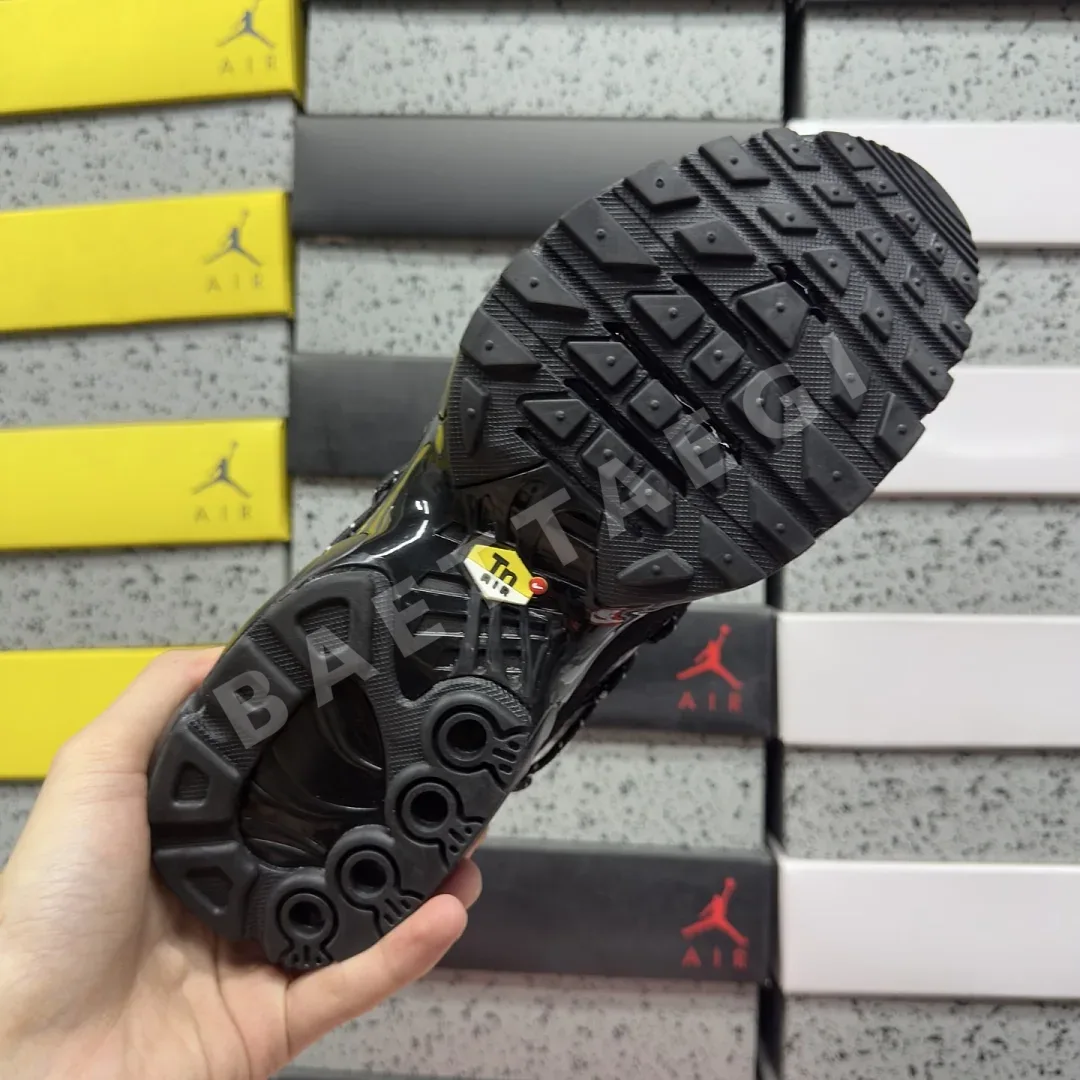 나이키 [BD] 에어 맥스 플러스 FD0670-001 201901 Nike Air Max Plus Toggle Black Reflective 상세 이미지 9