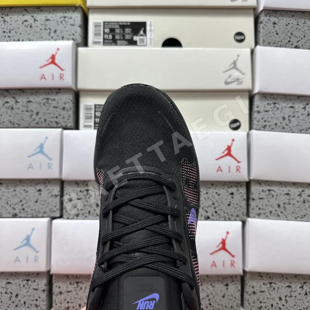 나이키 [5A] 보메로 프리미엄 블랙 퍼플 HQ2050-002 201635 Nike Vomero Premium 상세 이미지 8
