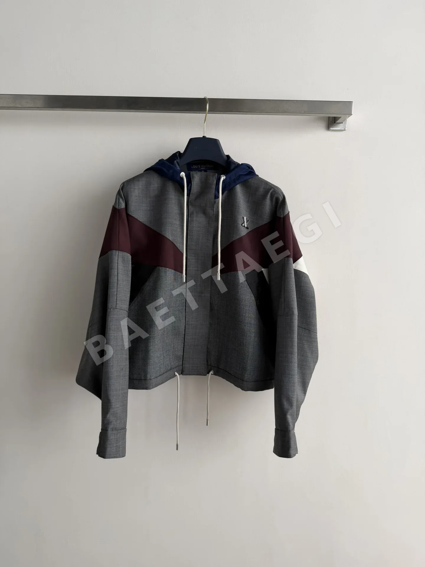 루이비통 기하학 패치워크 여성 자켓 97131