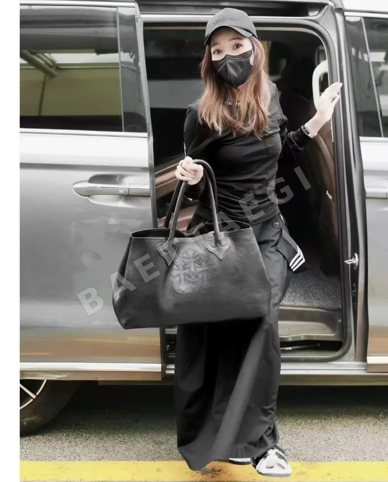 크롬하츠 블랙 스리 크로스 패치워크 토트백 상세 이미지 9
