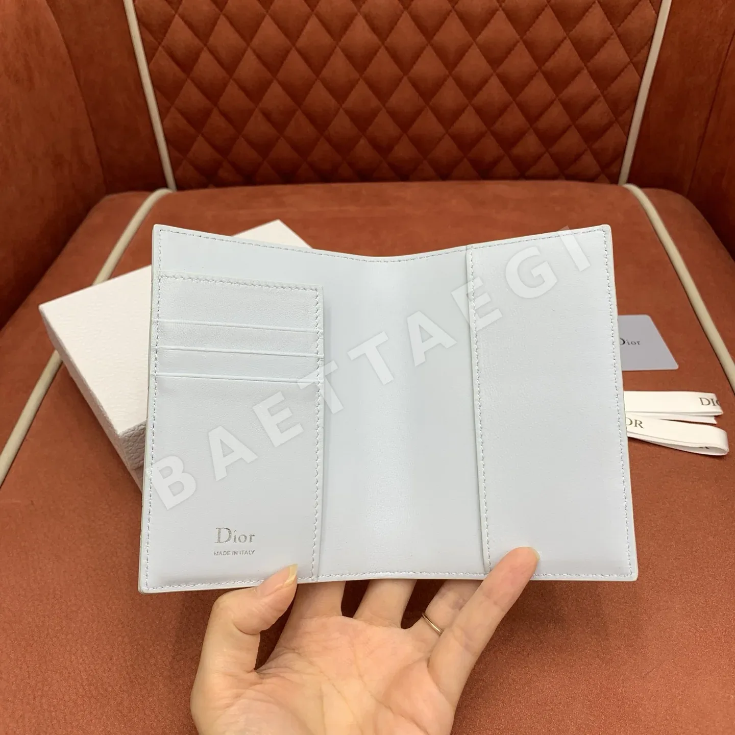 디올 카나쥬 램스킨 여권 커버 지갑 상세 이미지 8