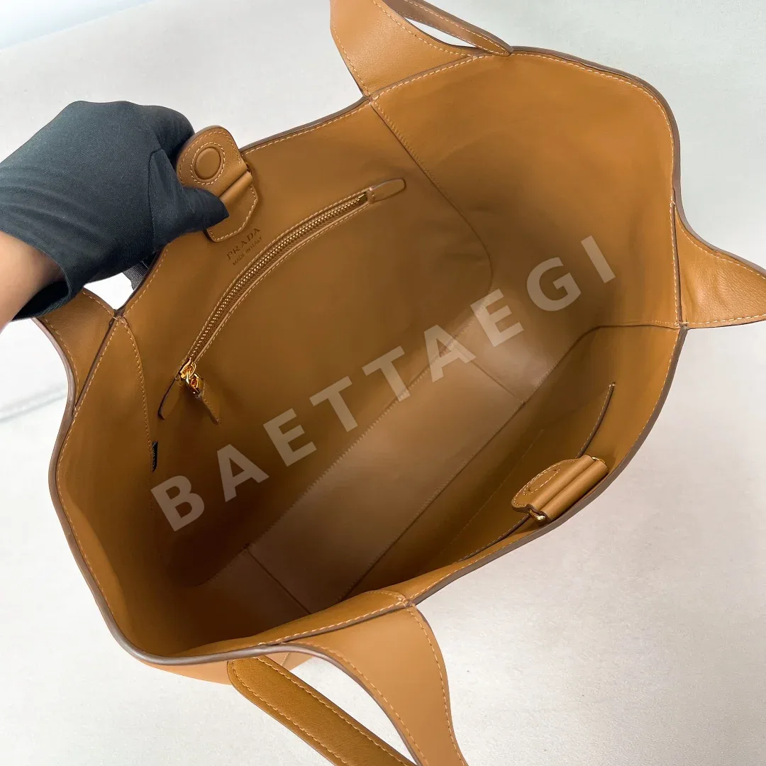 프라다 라지 토트백 1BG512 상세 이미지 8