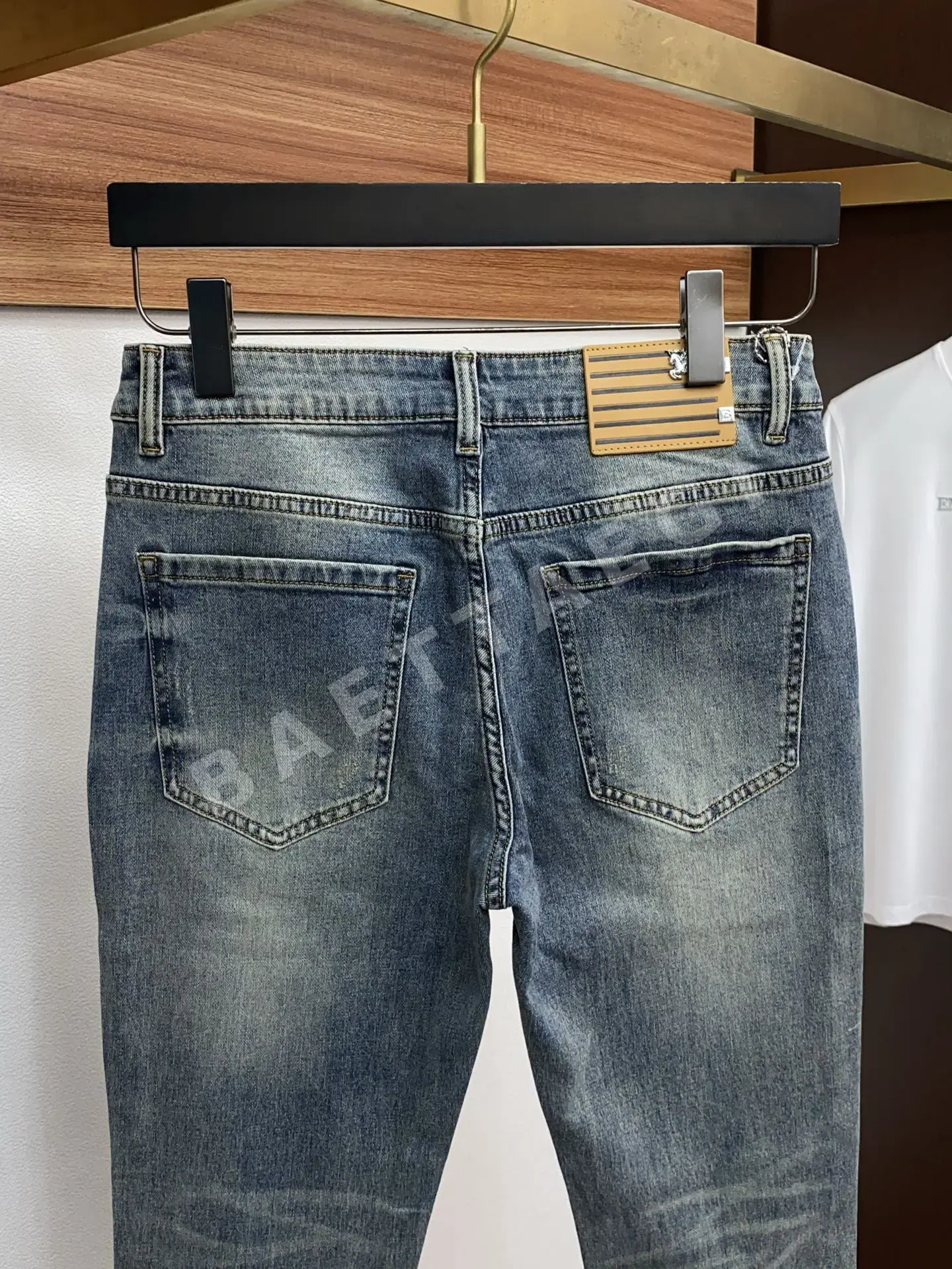 버버리 데님 남성 바지 상세 이미지 10