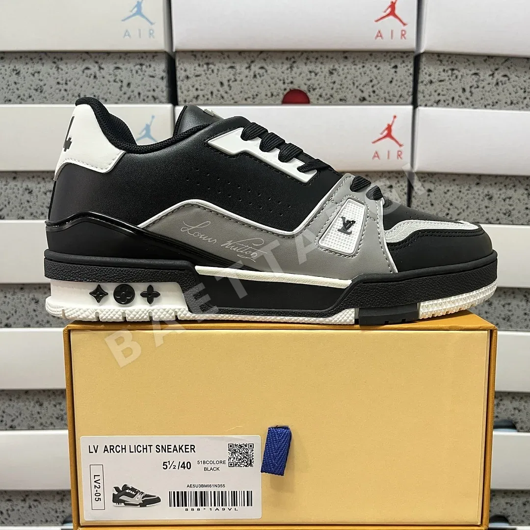 루이비통 [D1] V2 05 블랙 그레이 205844 Louis Vuitton V2-05