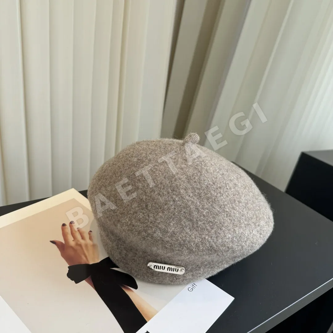 미우미우 모자 185843 Miu Miu Cap 상세 이미지 2