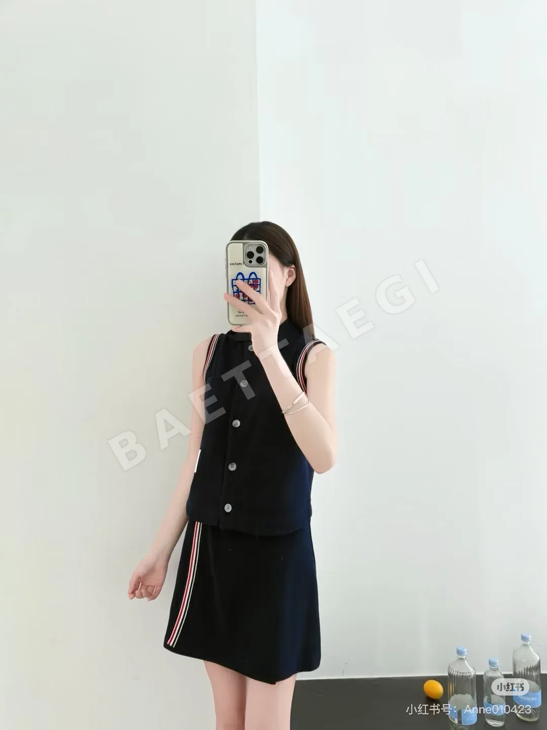 톰브라운 여성 슬림핏 노슬리브 폴로셔츠 상세 이미지 7