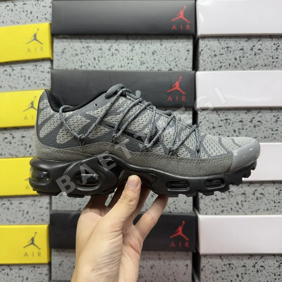 나이키 [BD] 에어 맥스 플러스 FD0670-002 201912 Nike Air Max Plus Toggle Grey Reflective 상세 이미지 3