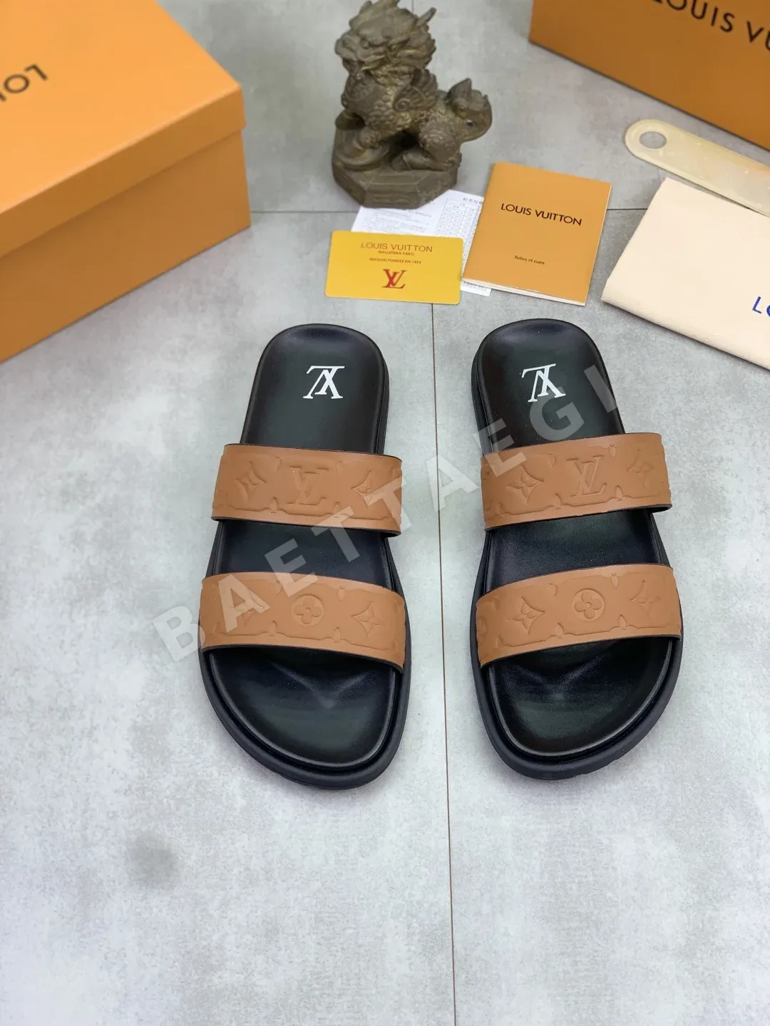 루이비통 송아지가죽 수제 슬리퍼 상세 이미지 2