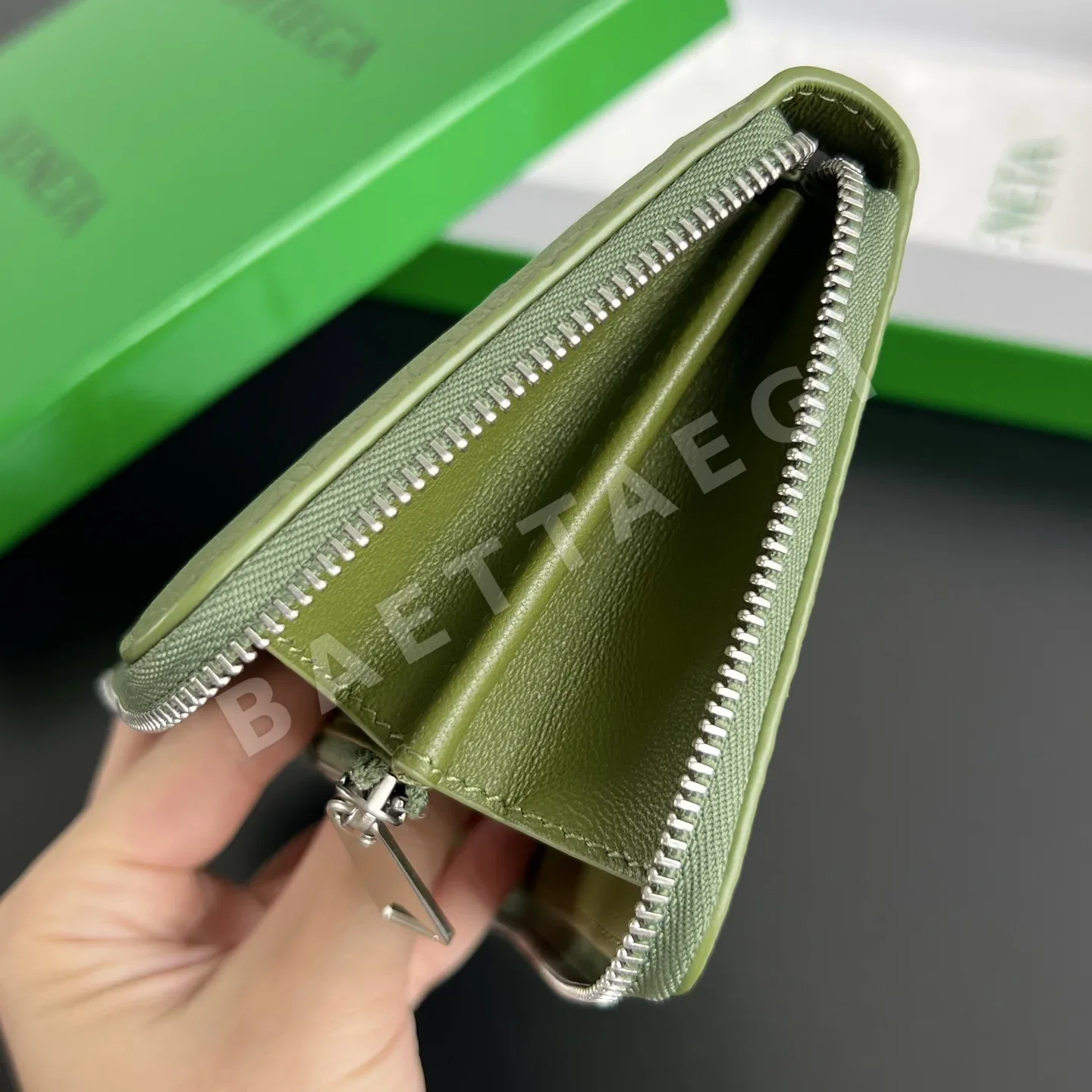 보테가베네타 오스트리치 장지갑 상세 이미지 6