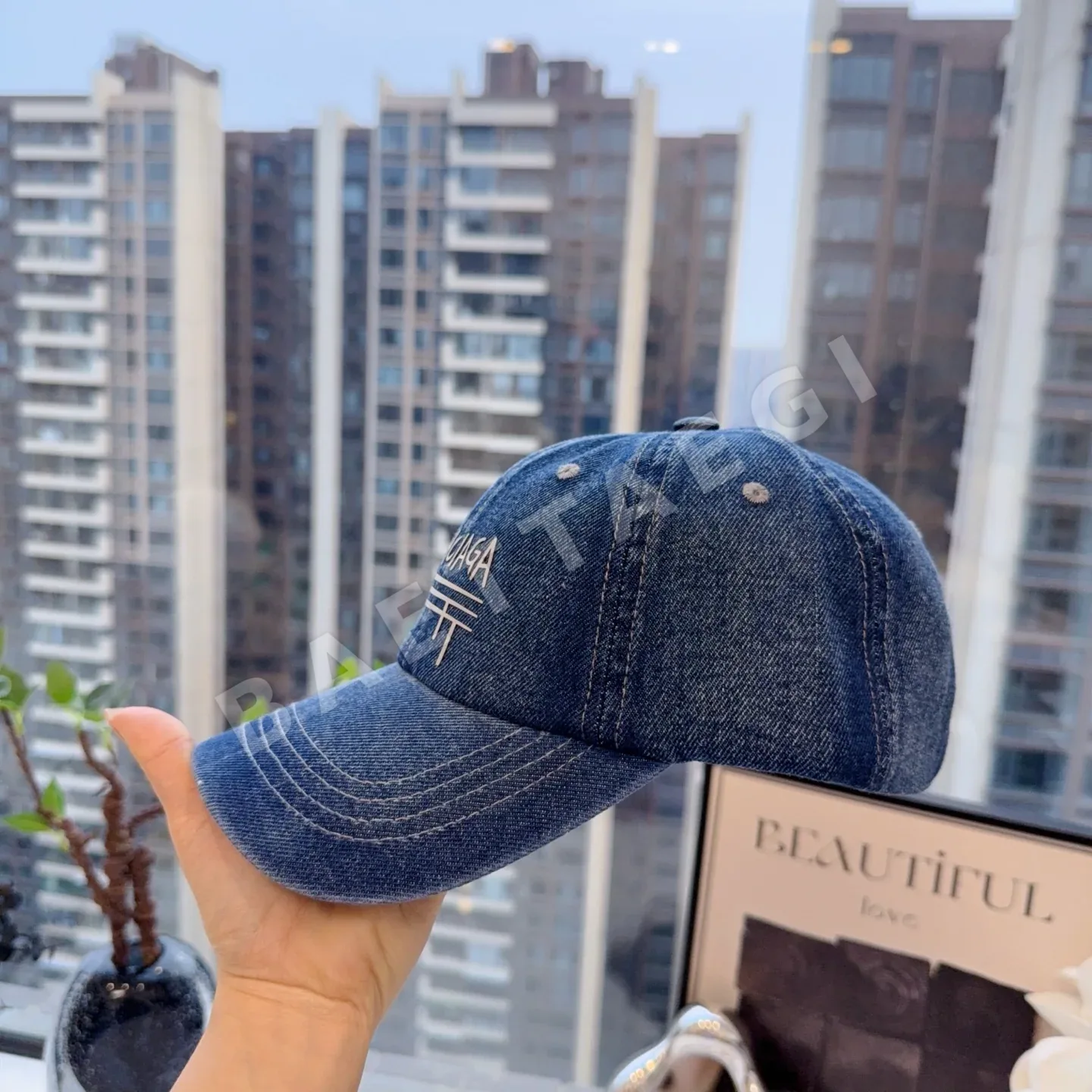 발렌시아가 데님 데미지 베이스볼 캡 상세 이미지 7