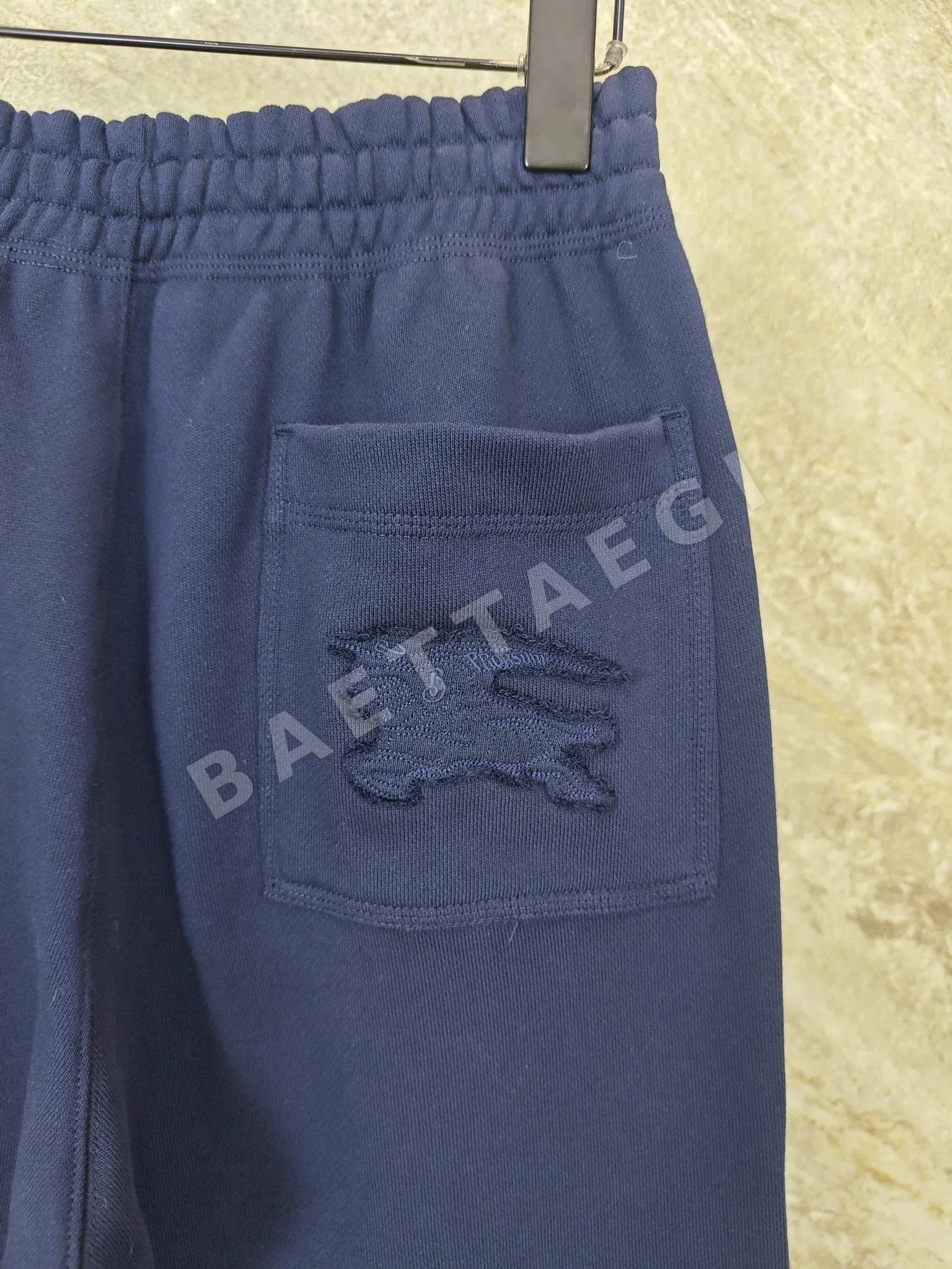 버버리 승마 모티브 면 남성 바지 상세 이미지 3