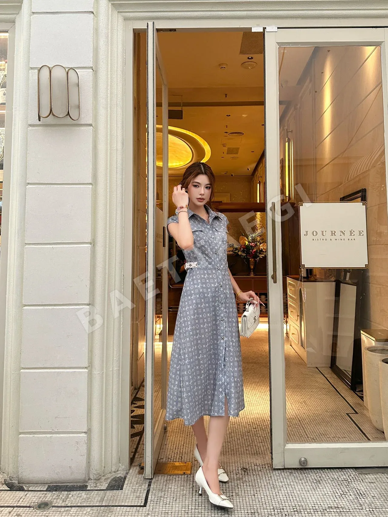 루이비통 모노그램 더블 포켓 롱 카라 원피스 137799