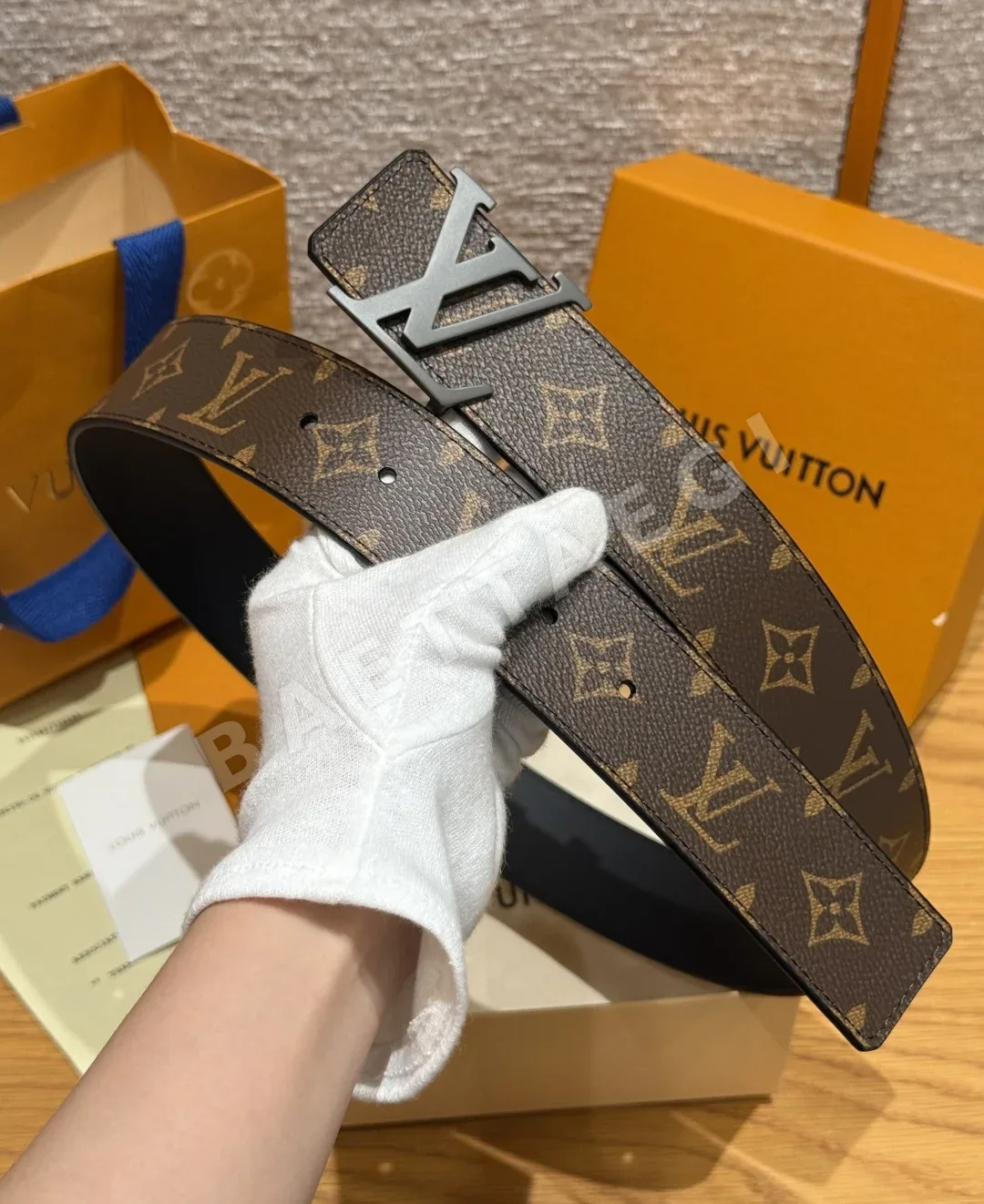 루이비통 LV 이니셜 40mm 리버시블 벨트 상세 이미지 9