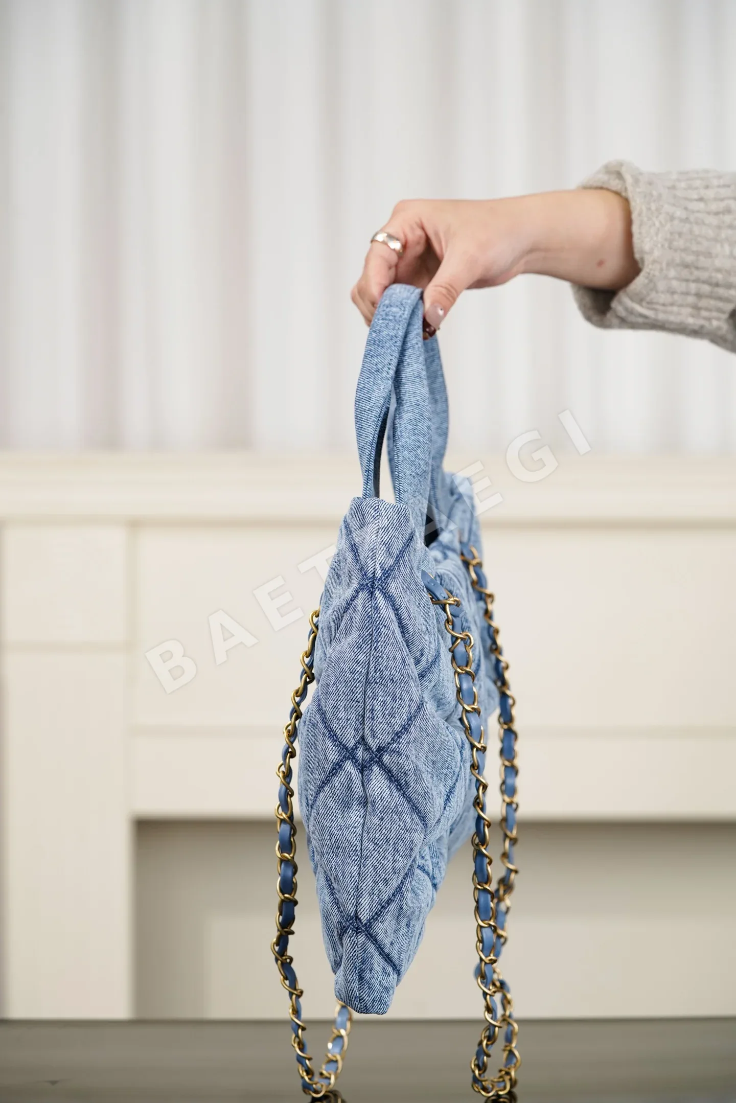 샤넬 25K 리본 데님 미디엄 가방 상세 이미지 7