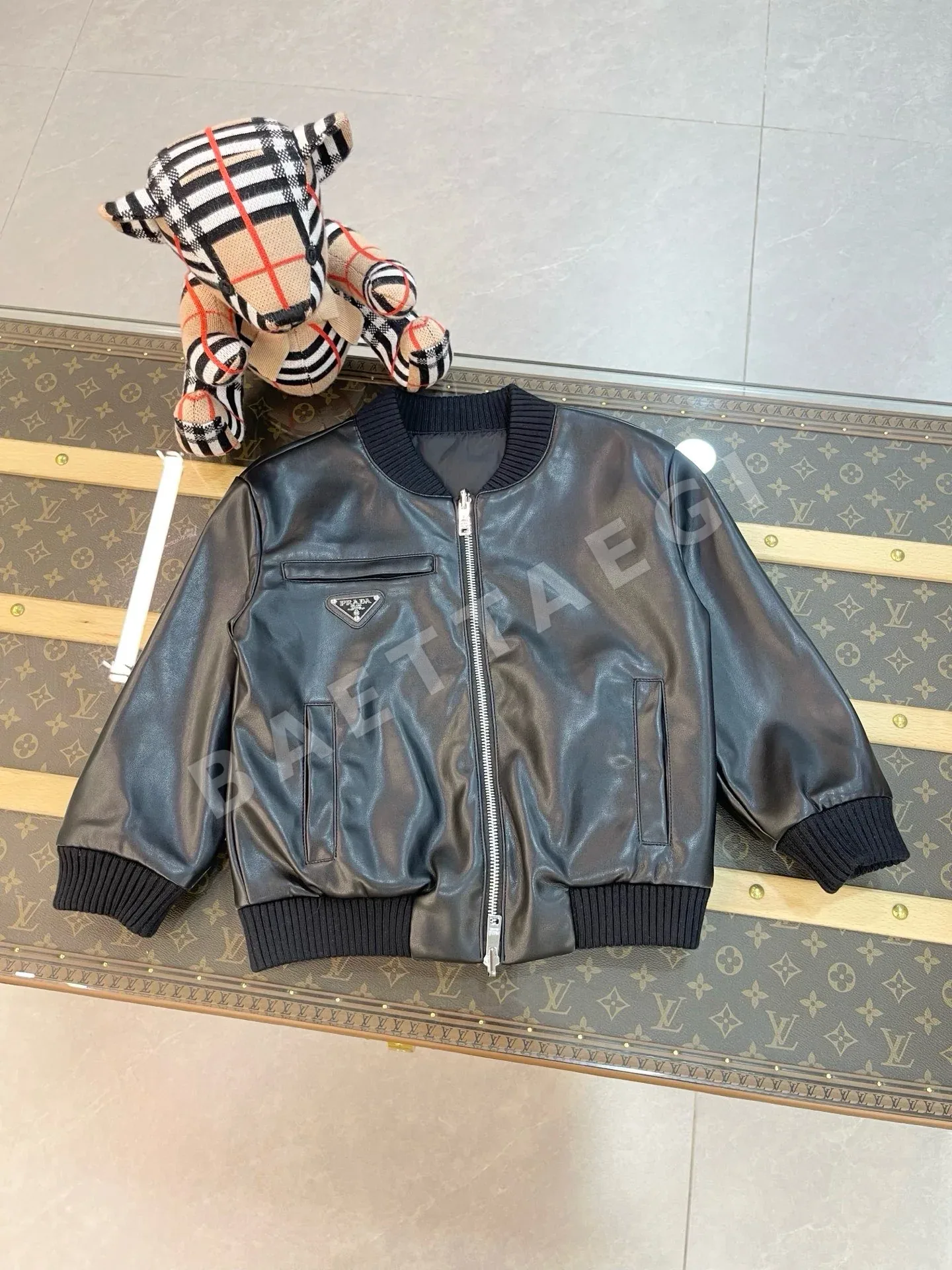 프라다 PRADA 2026 Fall/Winter Children's New Double-Sided Leather J 상세 이미지 6