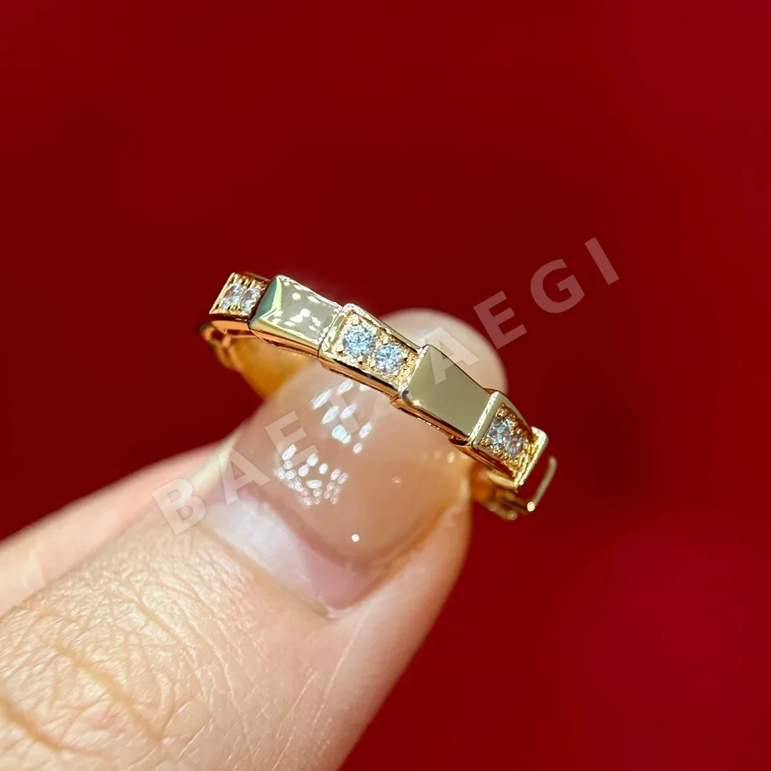 불가리 세르펜티 뱀 머리 디테일 장식 반지 상세 이미지 5