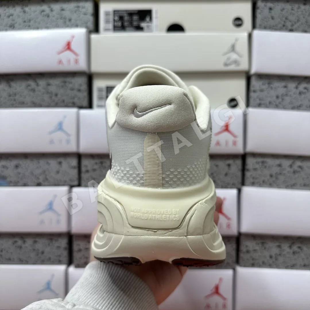 나이키 [5A] 보메로 프리미엄 아이보리 HQ2050-700 201634 Nike Vomero Premium 상세 이미지 6