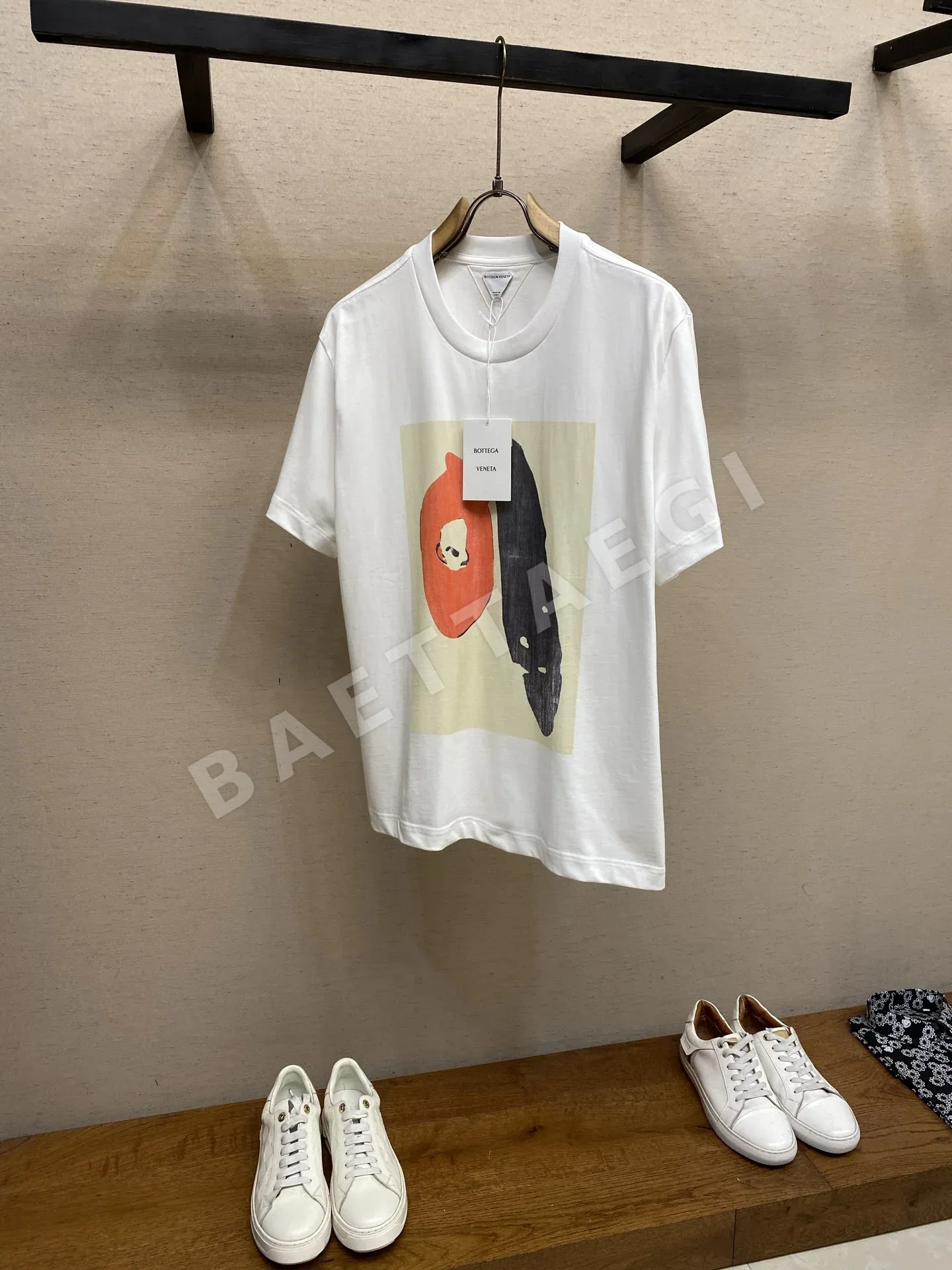 보테가베네타 남성 반팔 65752