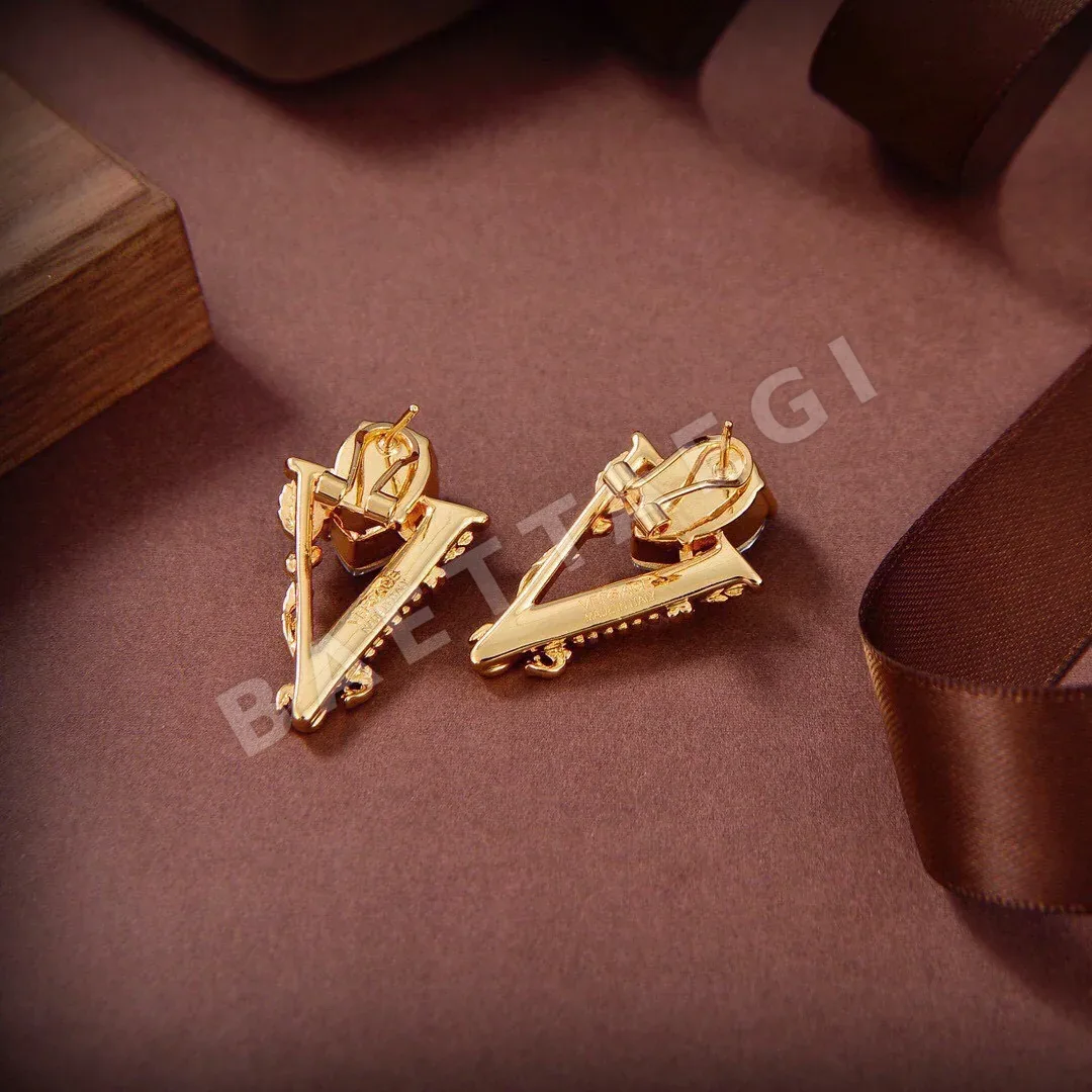 베르사체 귀걸이 63385 Versace Earrings 상세 이미지 8