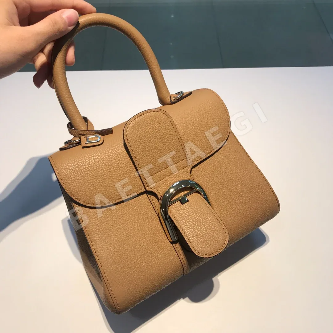 델보 브릴리언트 토고 레더 가방 상세 이미지 5