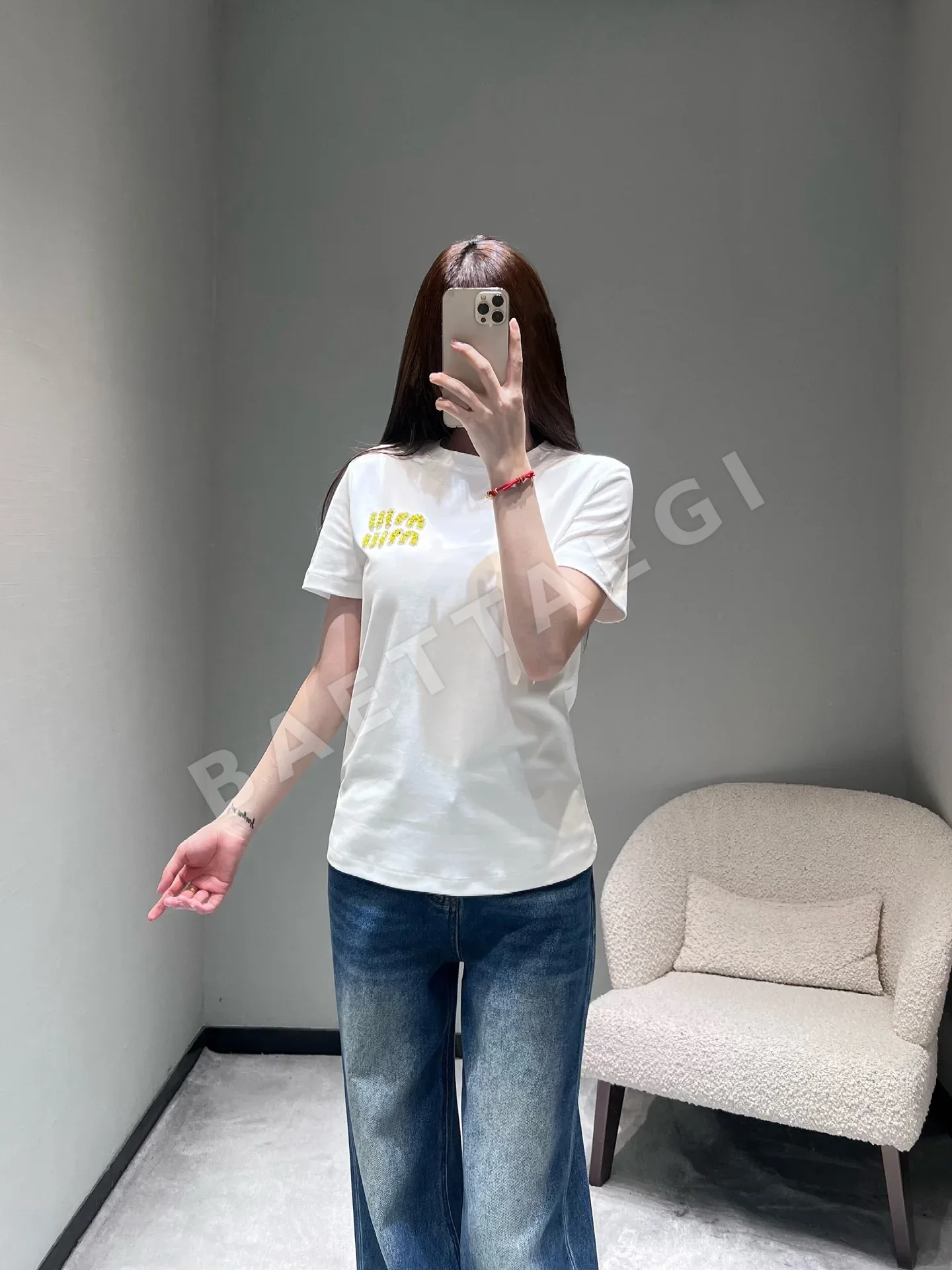 미우미우 레터 라인스톤 반팔 티셔츠 상세 이미지 9