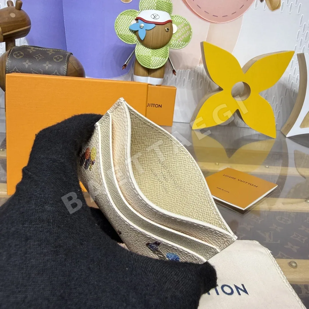 루이비통 모노그램 패턴 더블 카드홀더 지갑 상세 이미지 7