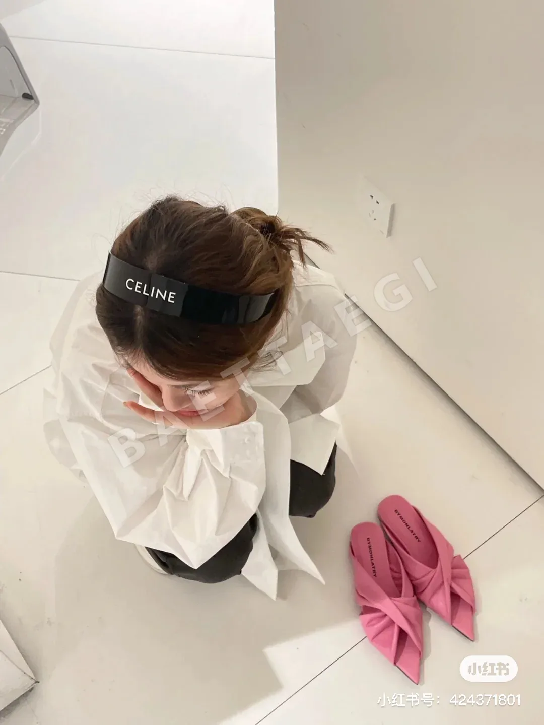 셀린느 아크릴 헤어밴드 상세 이미지 2