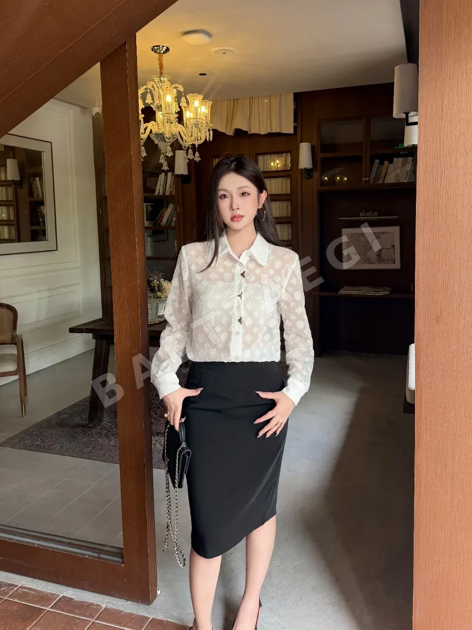 루이비통 레이스 카라 자카드 여성 셔츠 상세 이미지 5