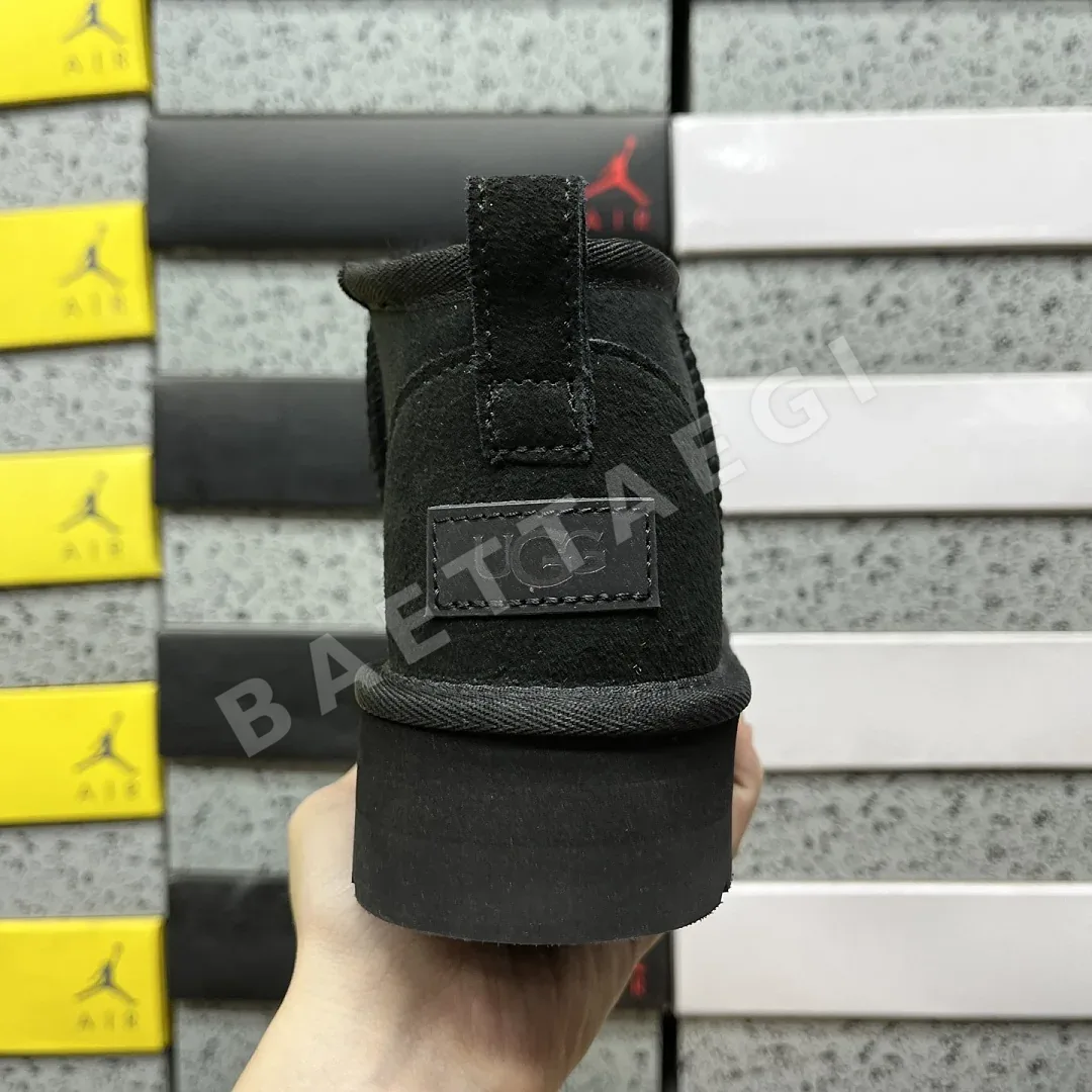 어그 [OT] 블랙 209004 UGG 1135093 3cm 상세 이미지 4