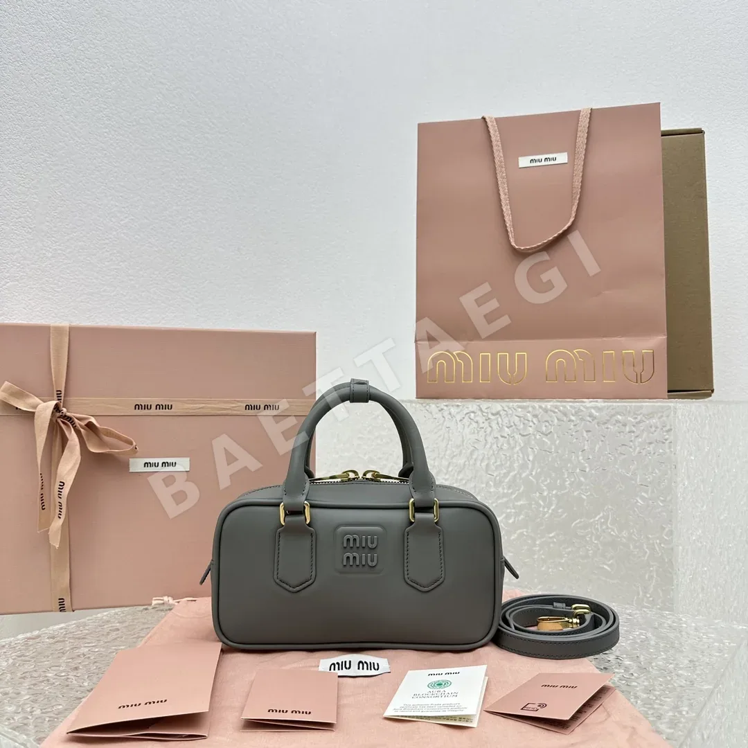 미우미우 패딩 볼링 백 가방 68184