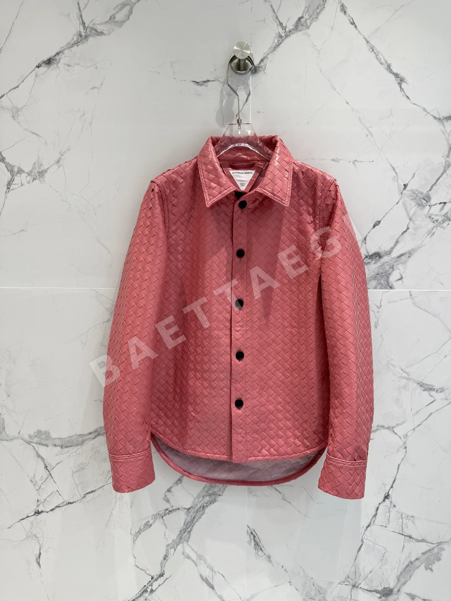 보테가베네타 램스킨 오프숄더 자켓 206385