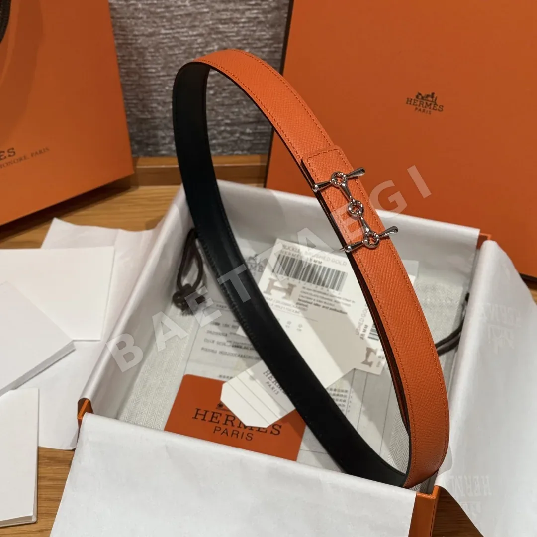에르메스 H 자형 팔라듐 버클 양면 가죽 벨트 상세 이미지 3