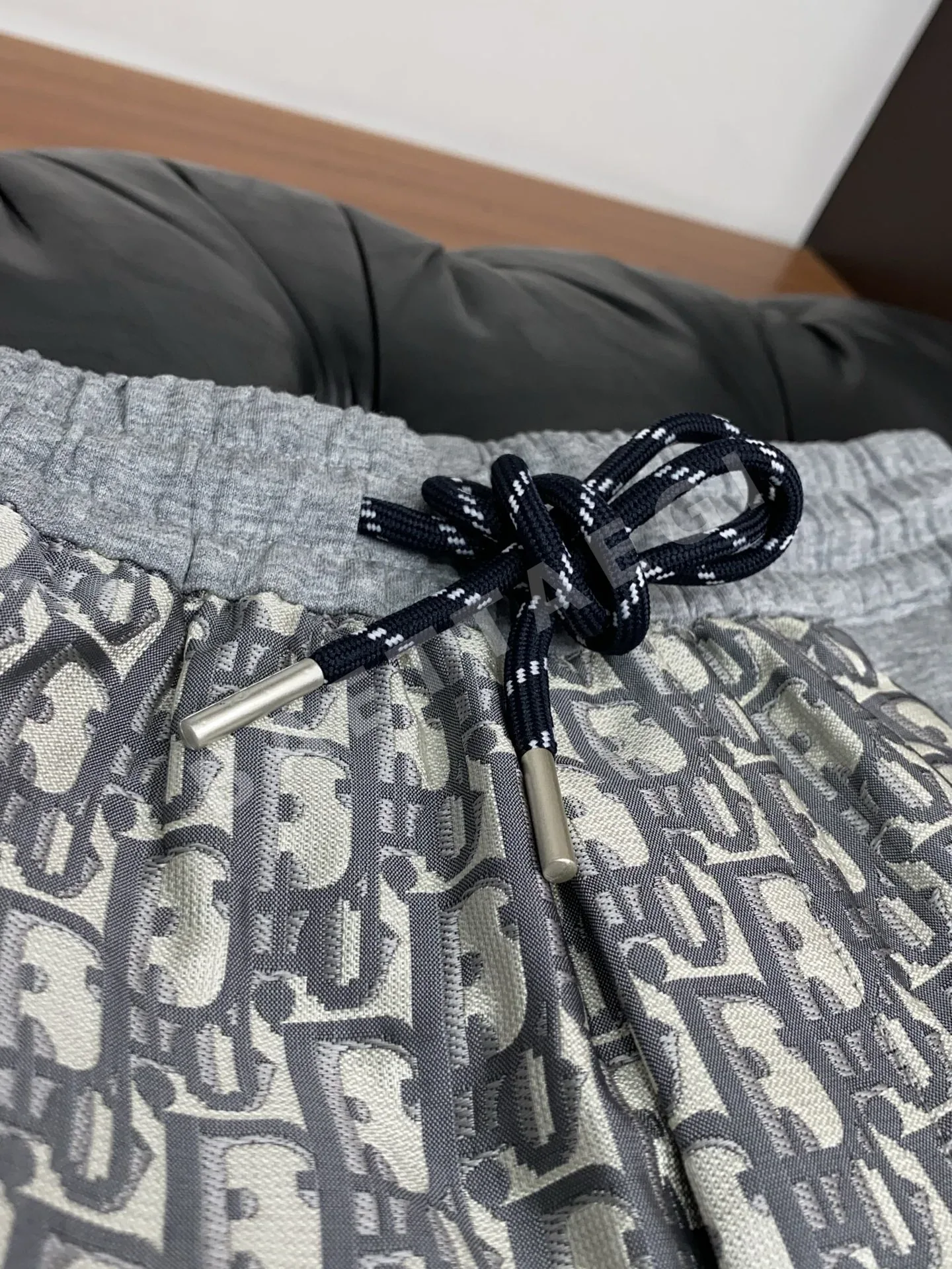 디올 패치워크 남성 반바지 상세 이미지 7