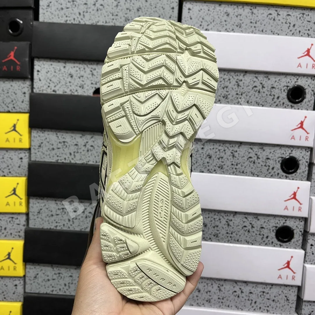 아식스 [XY] 젤 카하나 8 1011B109-301 200342 Asics Gel-Kahana 8 상세 이미지 5