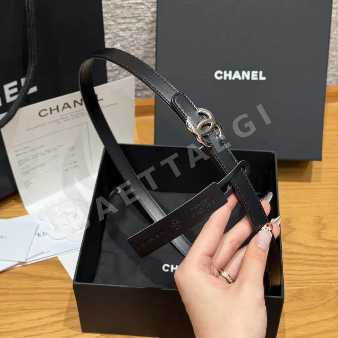 샤넬 클래식 양면 가죽 벨트 상세 이미지 4