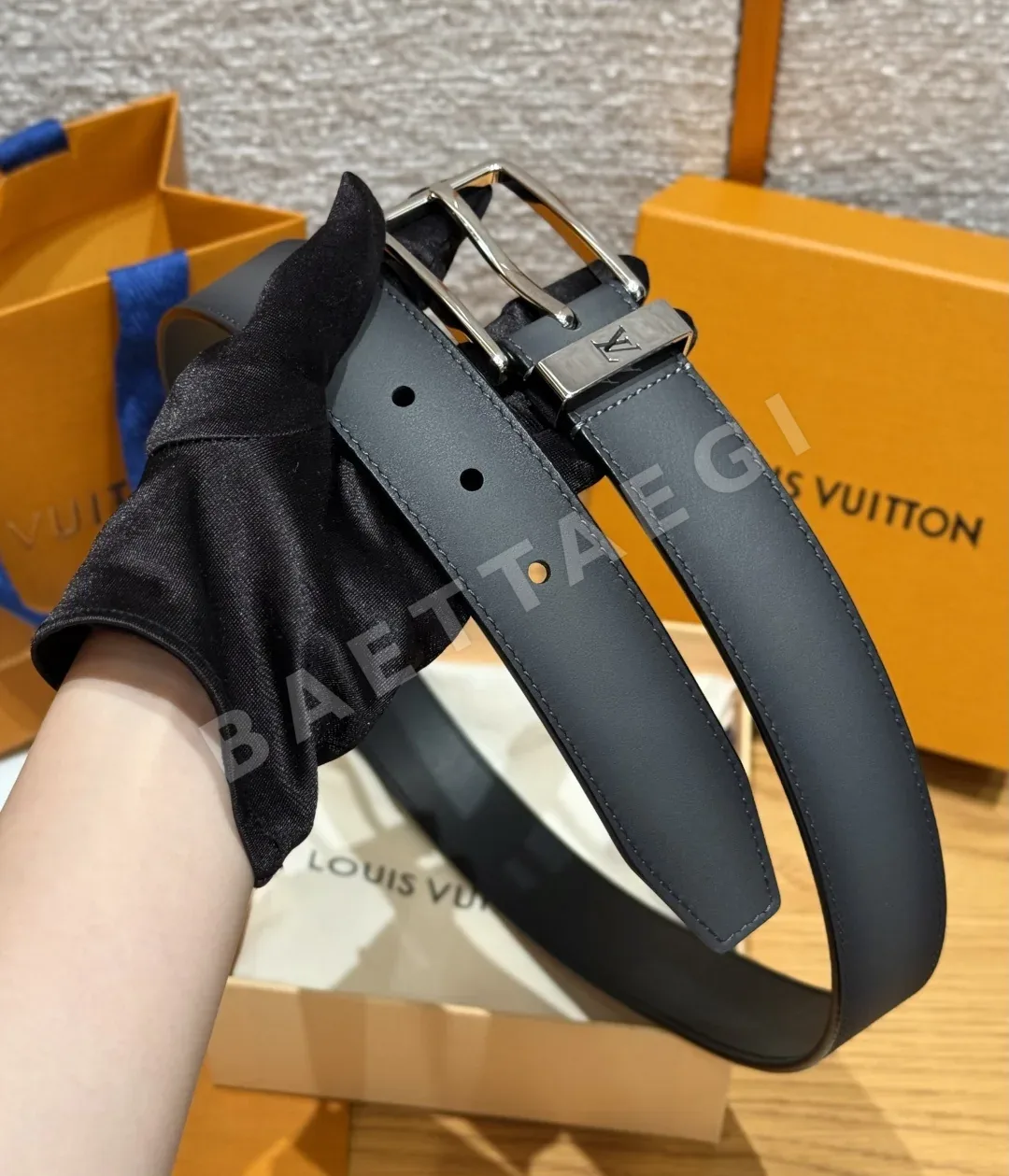 루이비통 폰느프 35mm 소가죽 벨트 남성용 상세 이미지 9