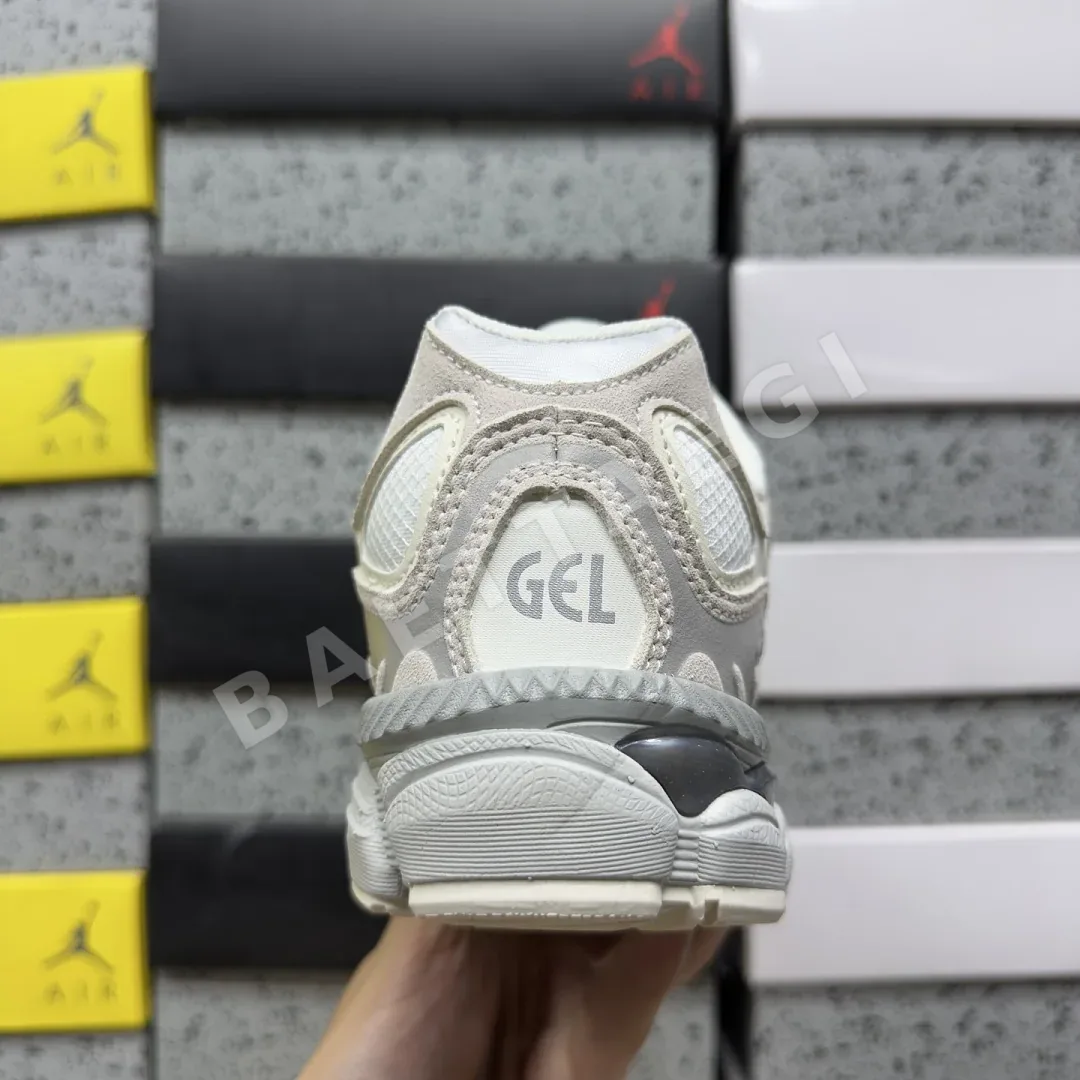 아식스 [WZ] 젤 NYC 1203A739-100 200465 Asics Gel-NYC Cream Grey 상세 이미지 8