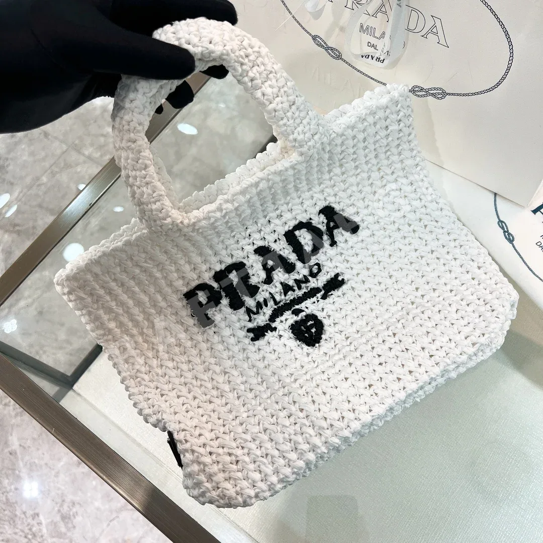 프라다 라피아 스몰 비치백 1BG422 상세 이미지 2