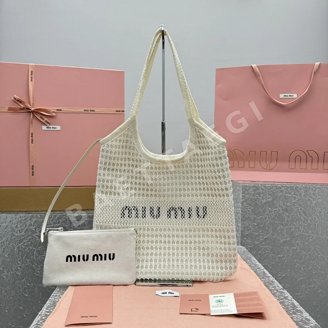 미우미우 린넨 비치백 68233