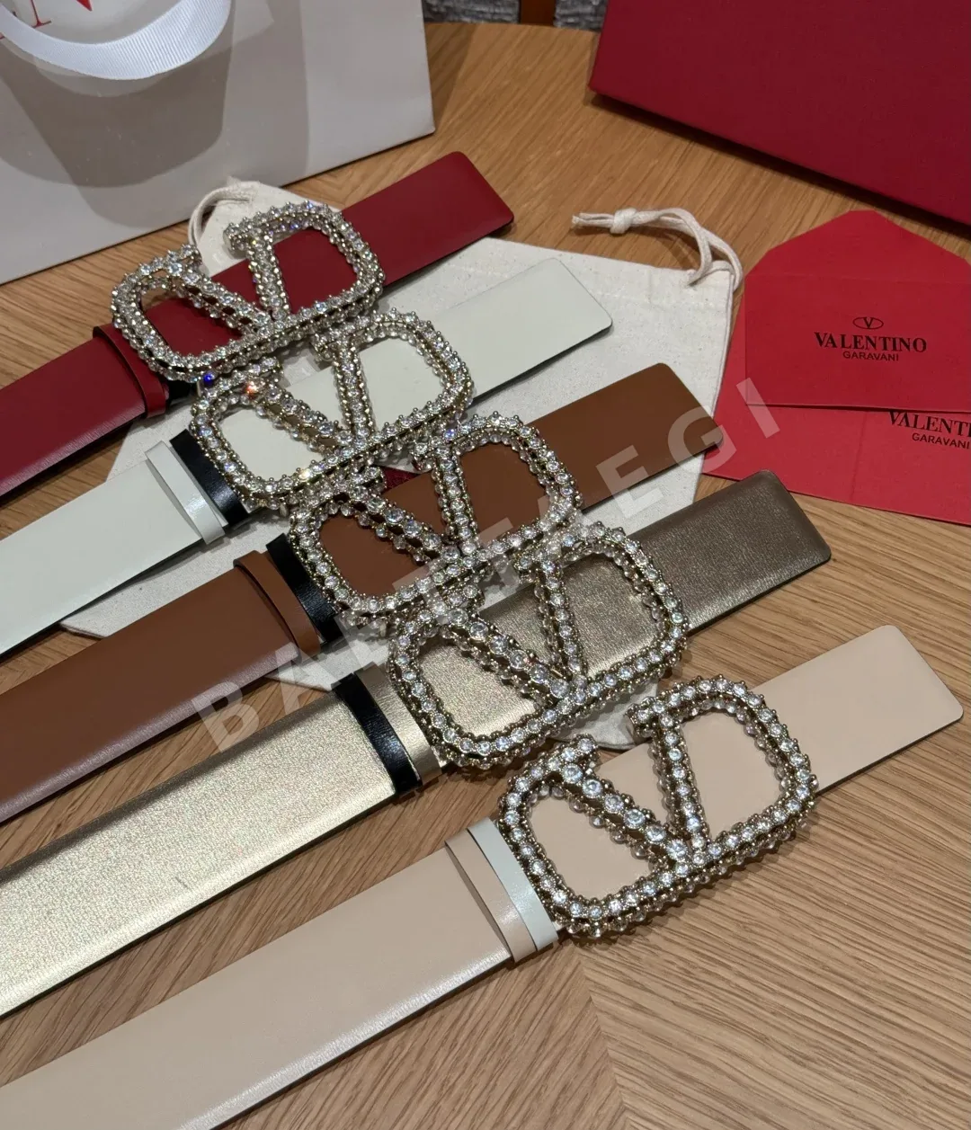 발렌티노 VLOGO 시그니처 크리스탈 장식 리버시블 벨트 40mm 상세 이미지 3