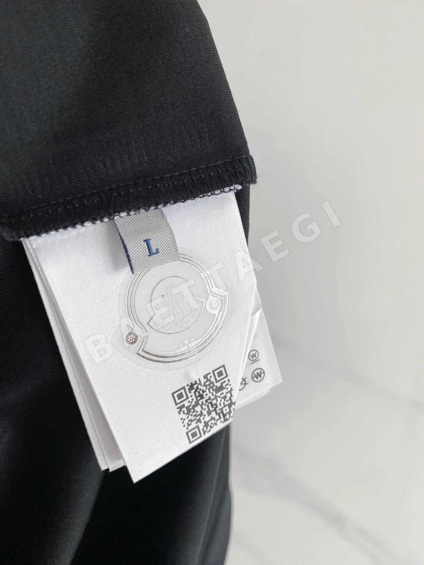 몽클레르 여성 크루넥 반팔 티셔츠 상세 이미지 8