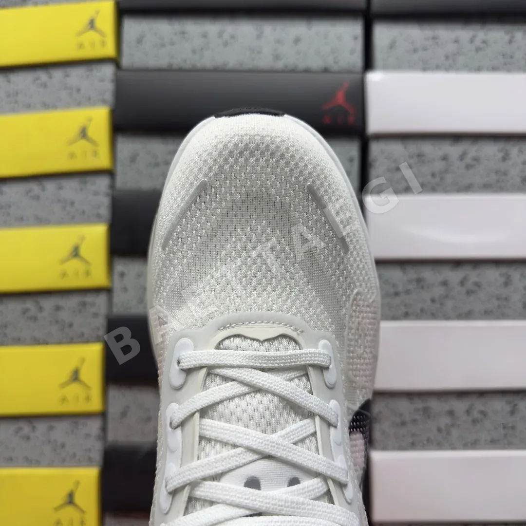 나이키 [5A] 보메로 프리미엄 HM5973-103 201817 Nike Vomero Premium 상세 이미지 2