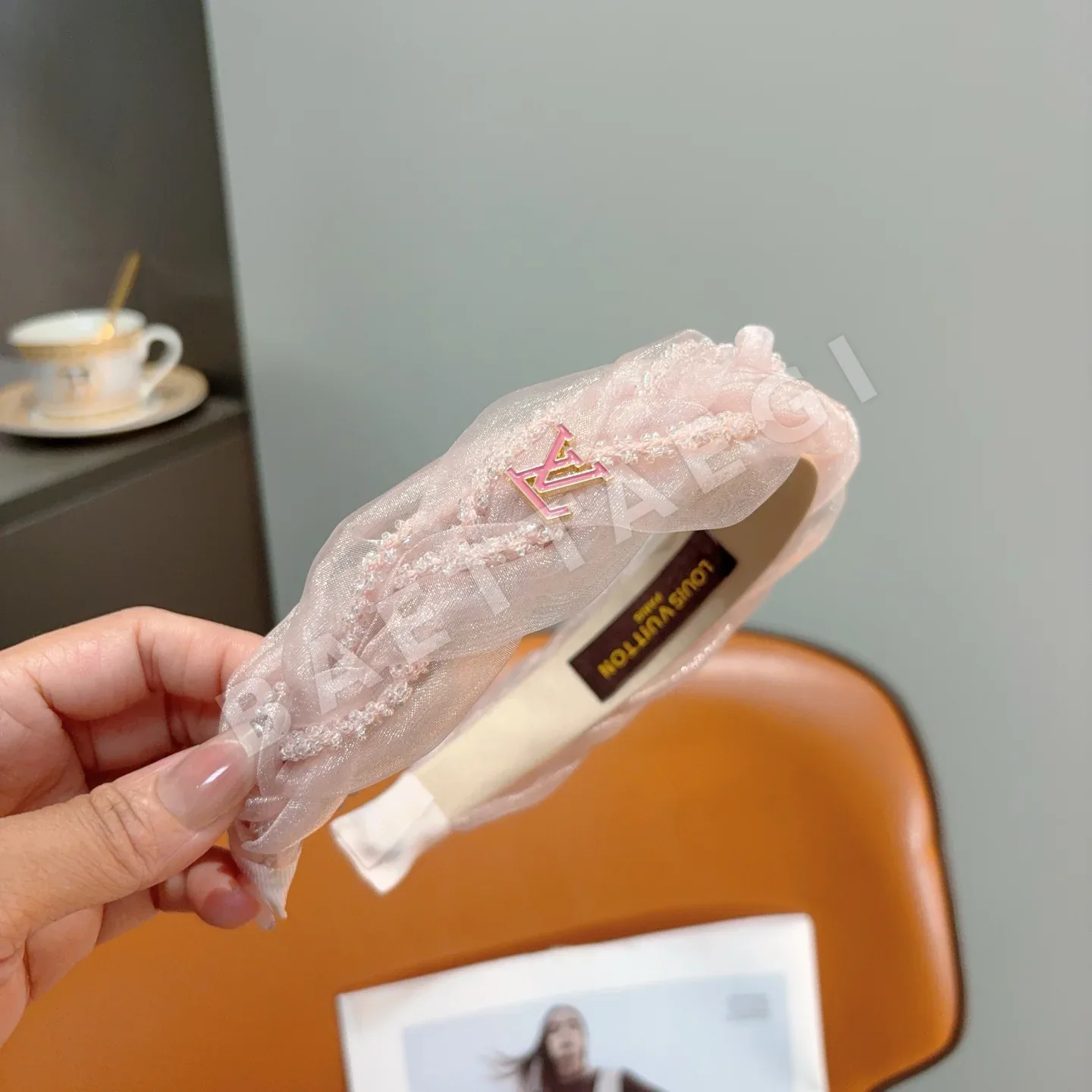 루이비통 꼬임 헤드밴드 헤어악세 상세 이미지 4