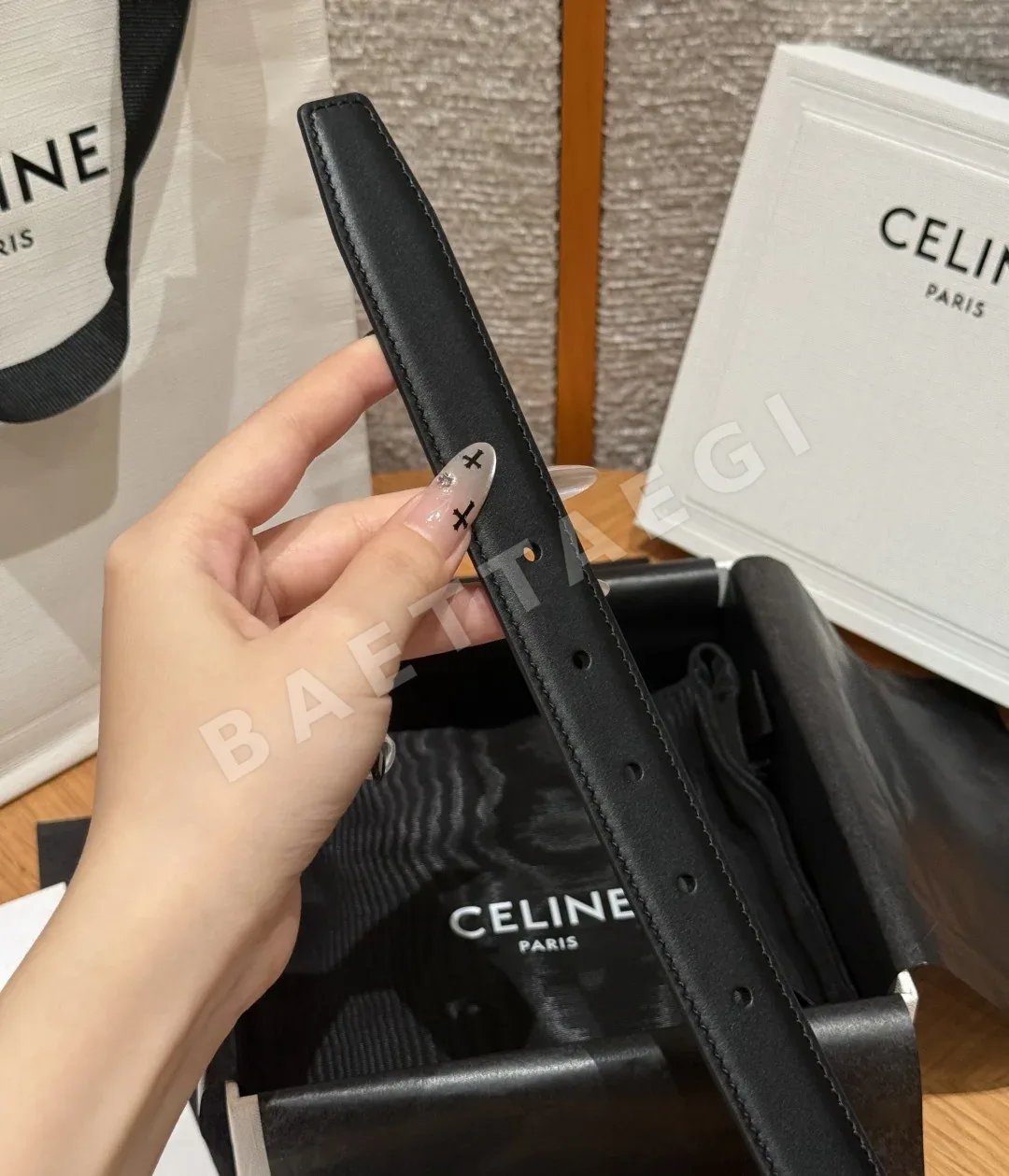 셀린느 토리옹 가죽 라운드 버클 벨트 상세 이미지 3