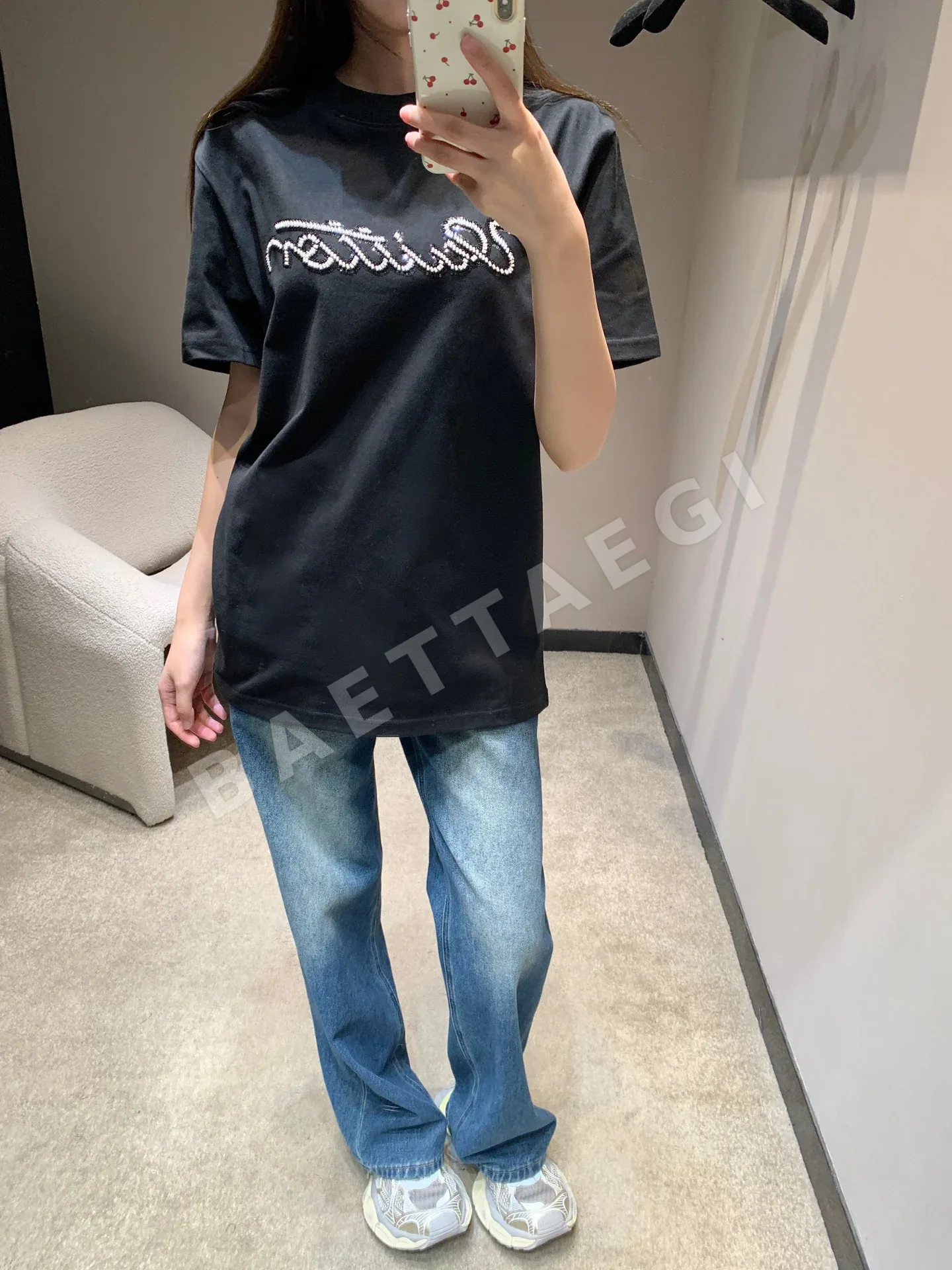 루이비통 비즈 자수 크루넥 코튼 반팔 티셔츠 상세 이미지 2