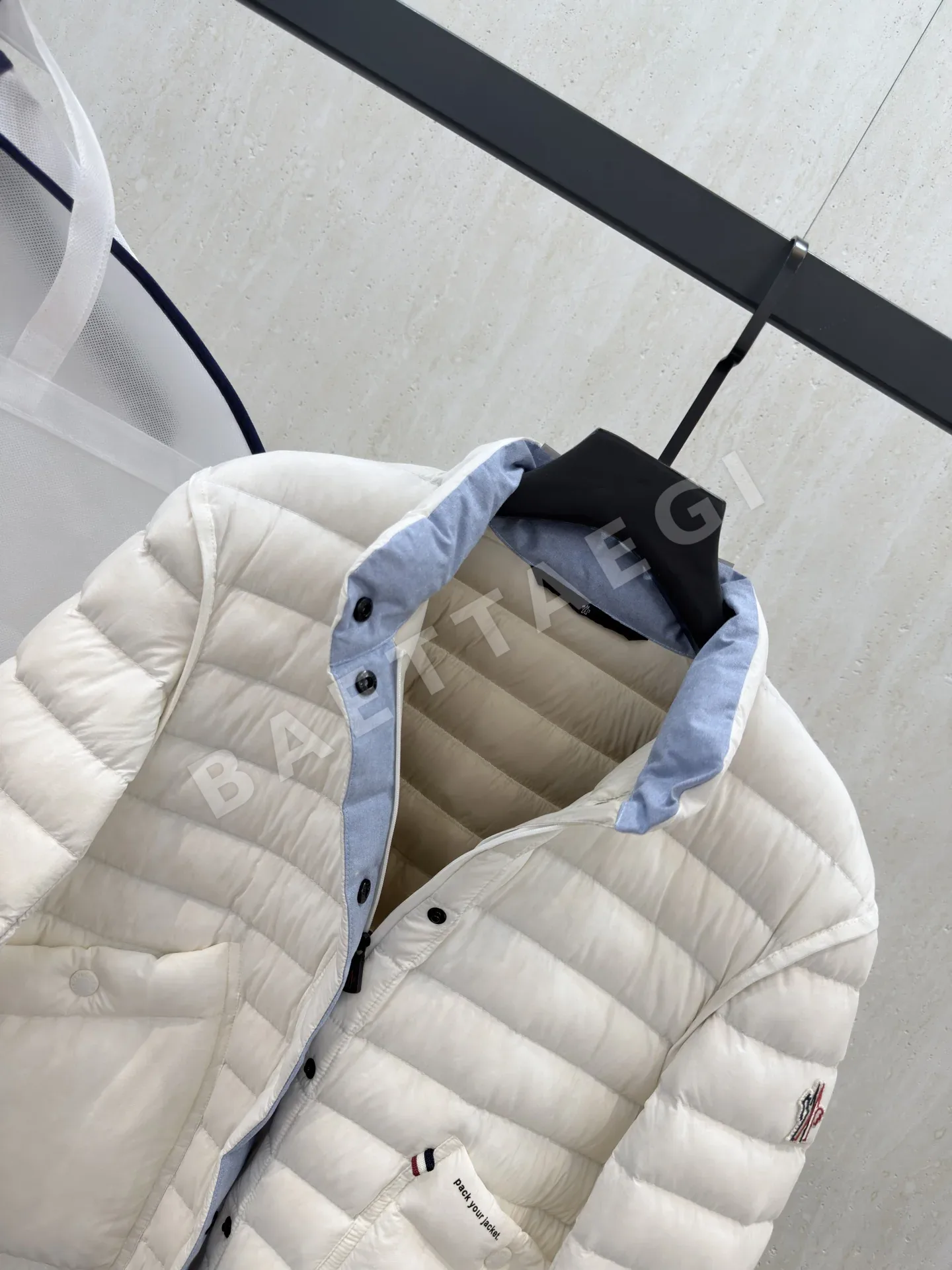 몽클레르 그레노블 마둘라인 패커블 다운 재킷 상세 이미지 4