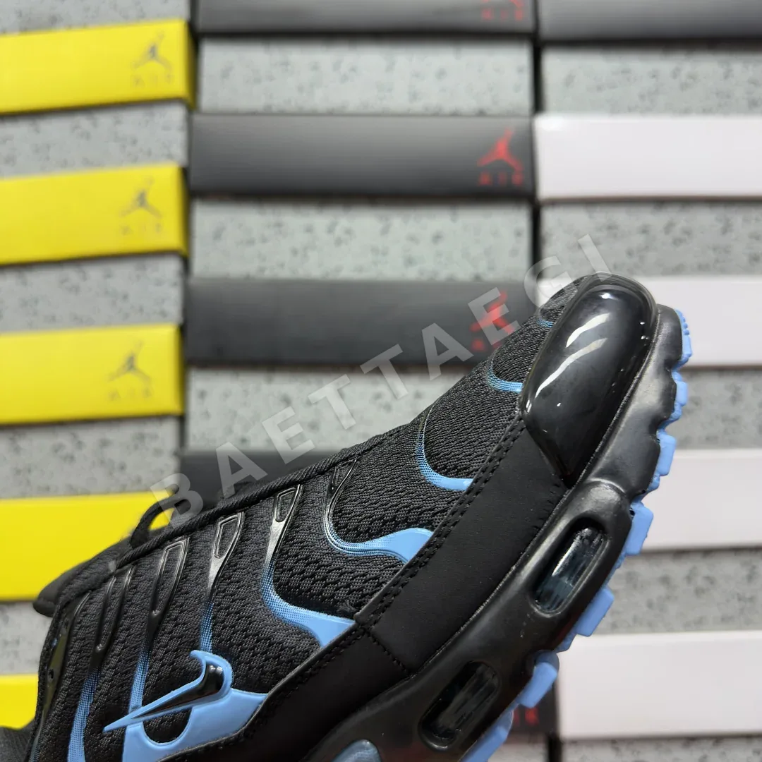 나이키 [BD] 에어 맥스 플러스 DM0032-005 201866 Nike Air Max Plus Black University Blue 상세 이미지 3