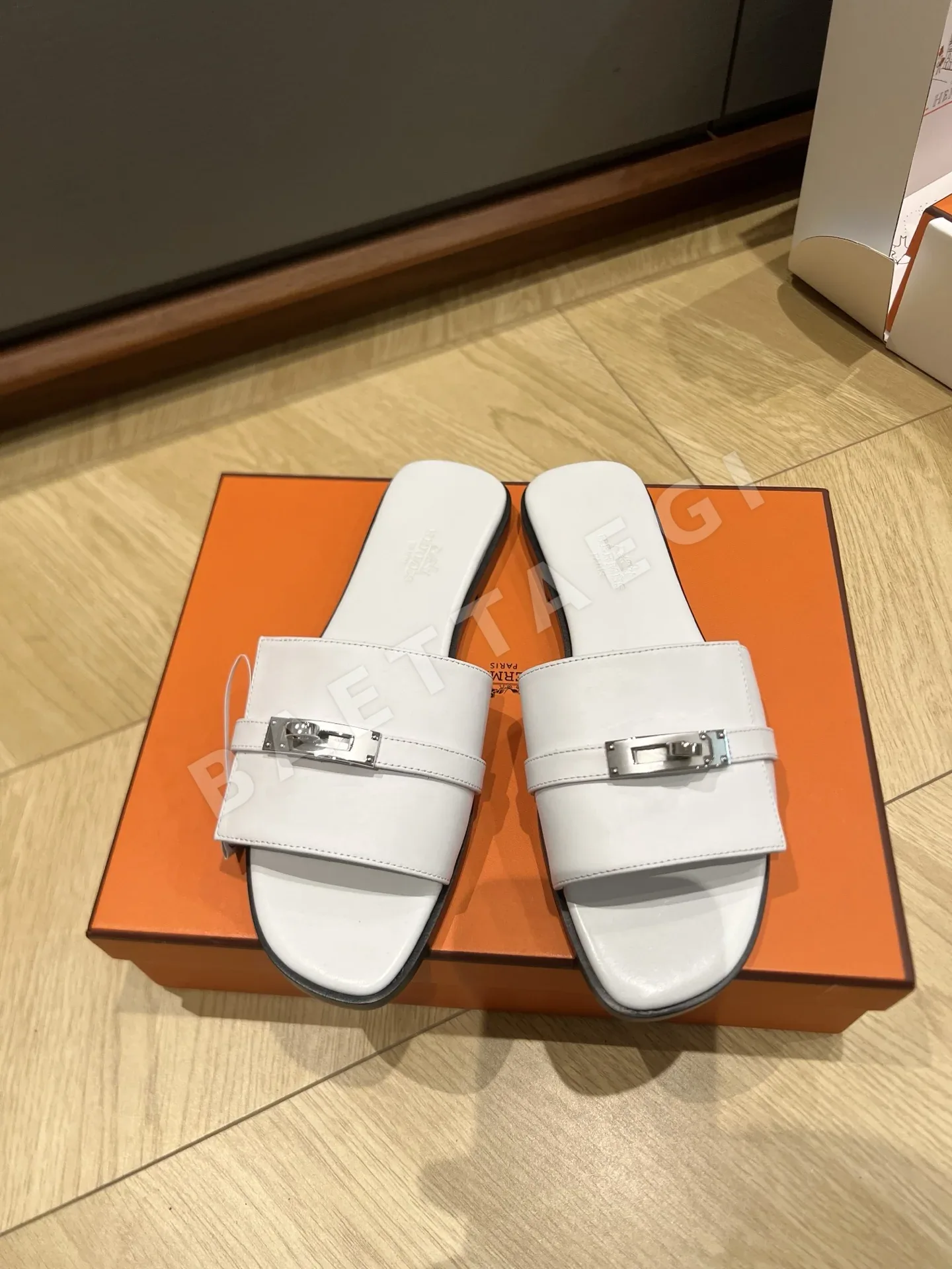 에르메스 줄리아 샌들 상세 이미지 2