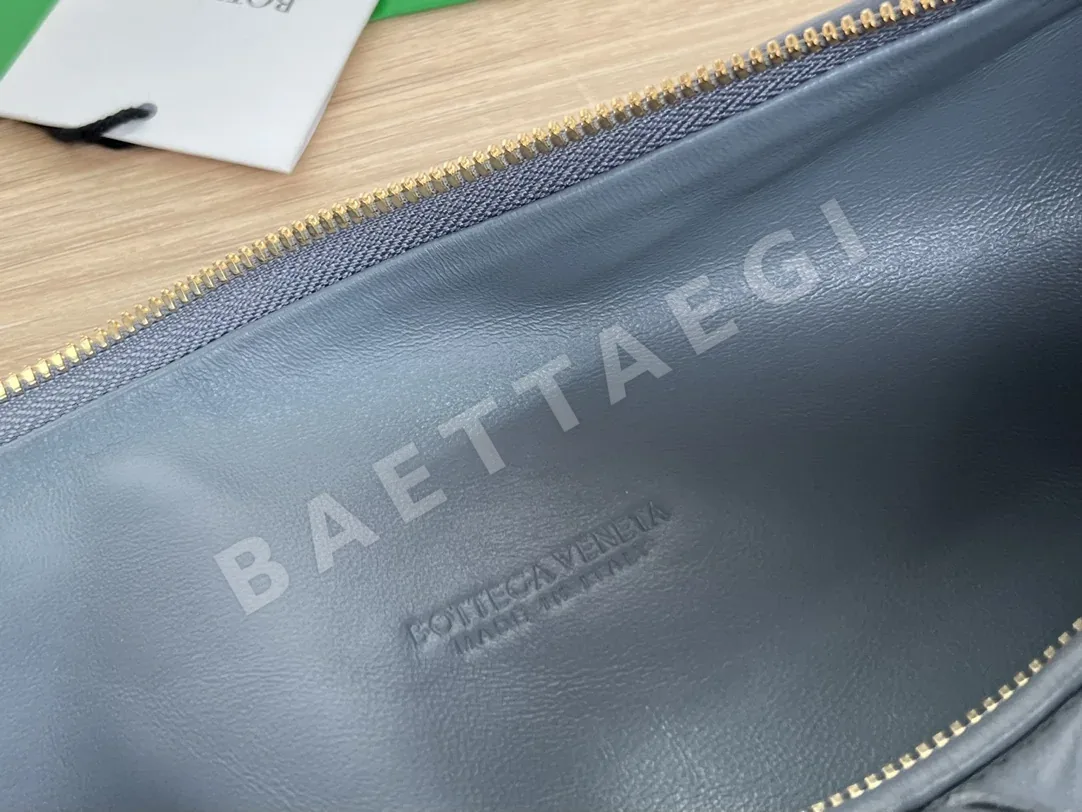 보테가베네타 조디 미디엄 램스킨 위빙 가방 상세 이미지 8