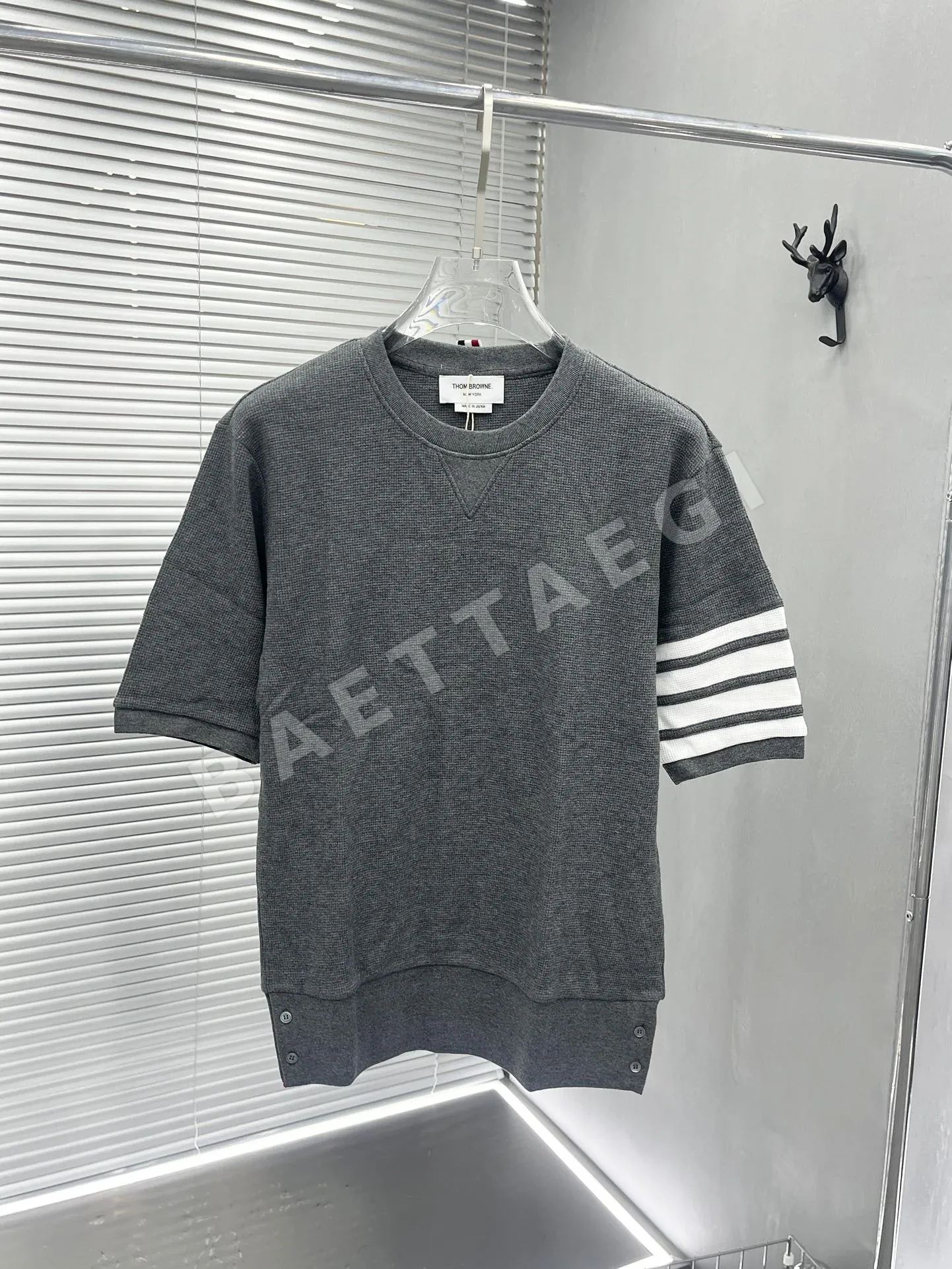 톰브라운 와플 니트 크루넥 반팔 셔츠 50397